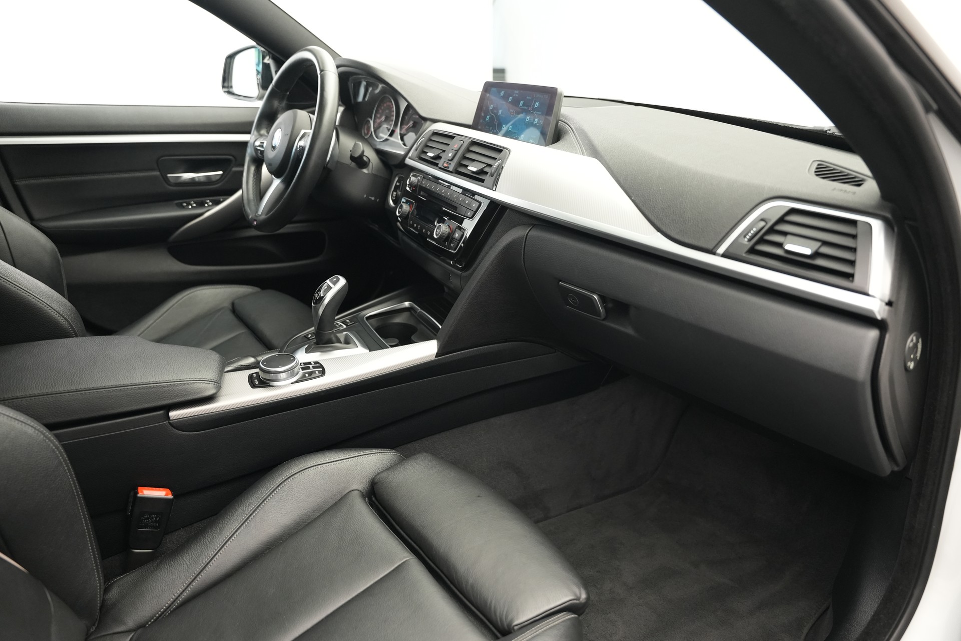 BMW 430i Gran Coupé xDrive M Sport Steptronic-image-15