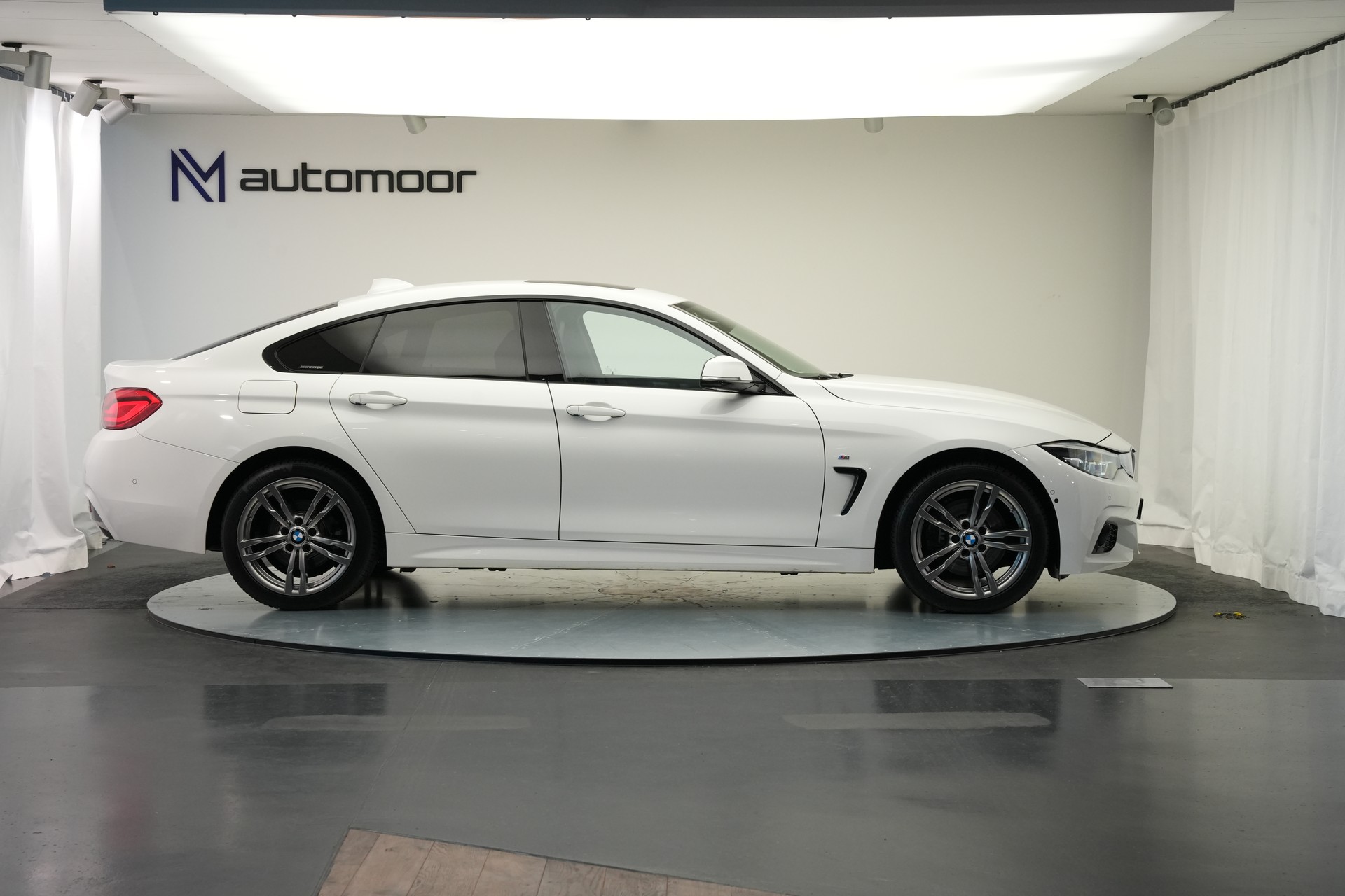 BMW 430i Gran Coupé xDrive M Sport Steptronic-showroom-element-3