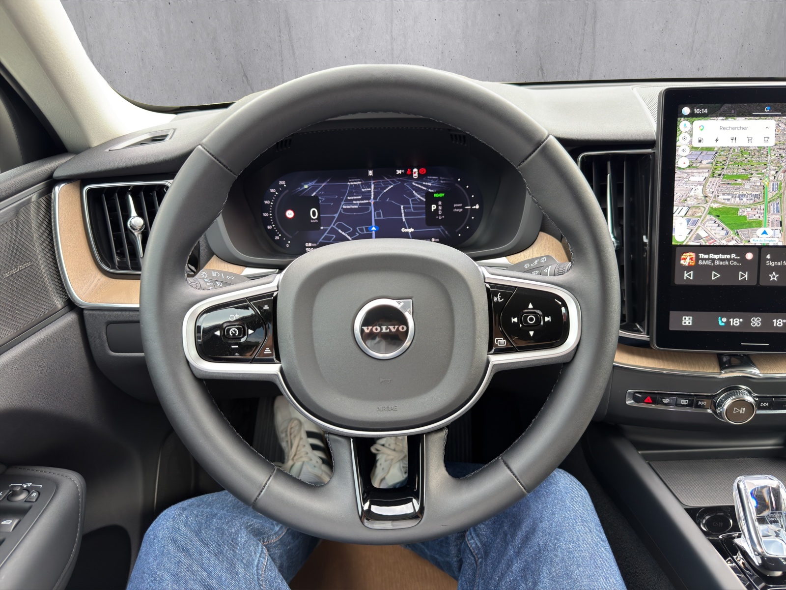 VOLVO XC60 T6 eAWD PluginHybrid Plus Dark Geartronic-image-8