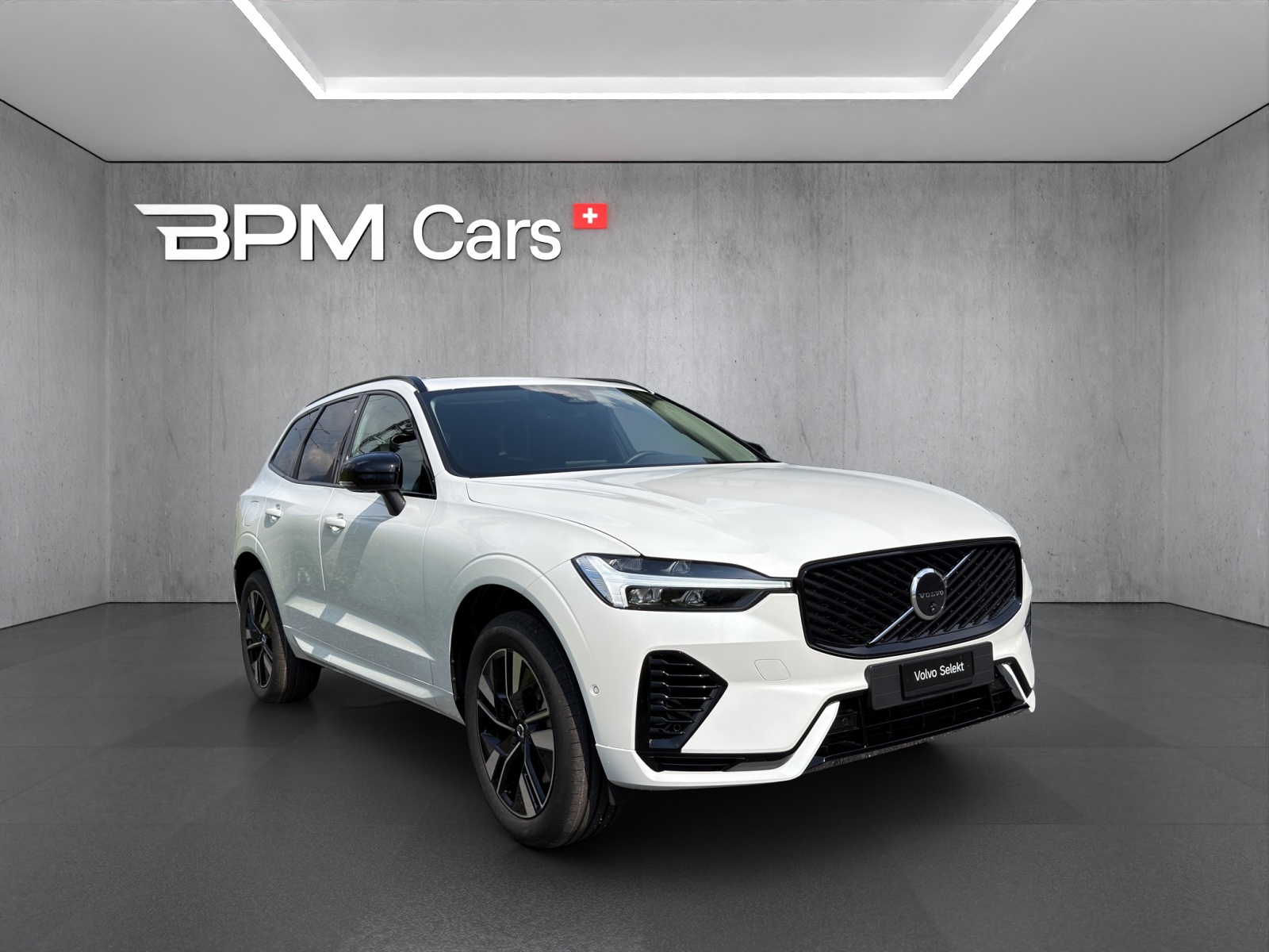 VOLVO XC60 T6 eAWD PluginHybrid Plus Dark Geartronic-image-5