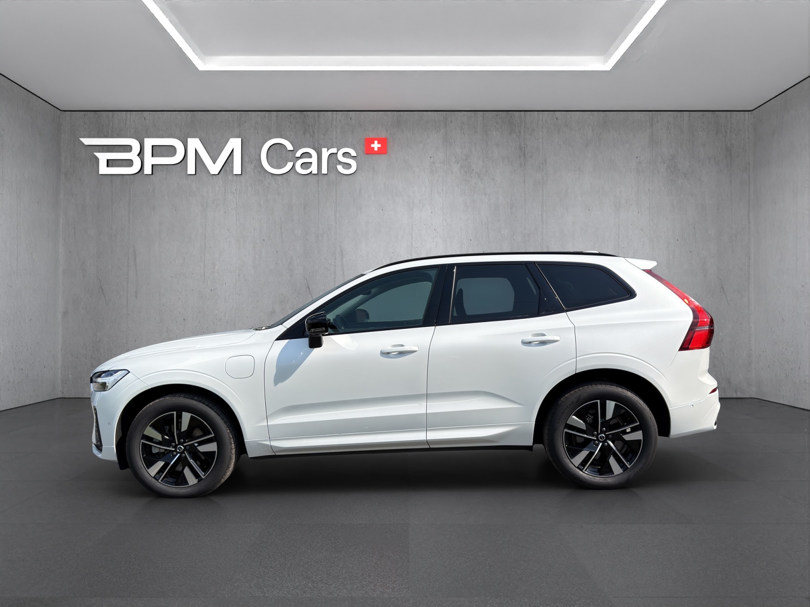 VOLVO XC60 T6 eAWD PluginHybrid Plus Dark Geartronic-image-17