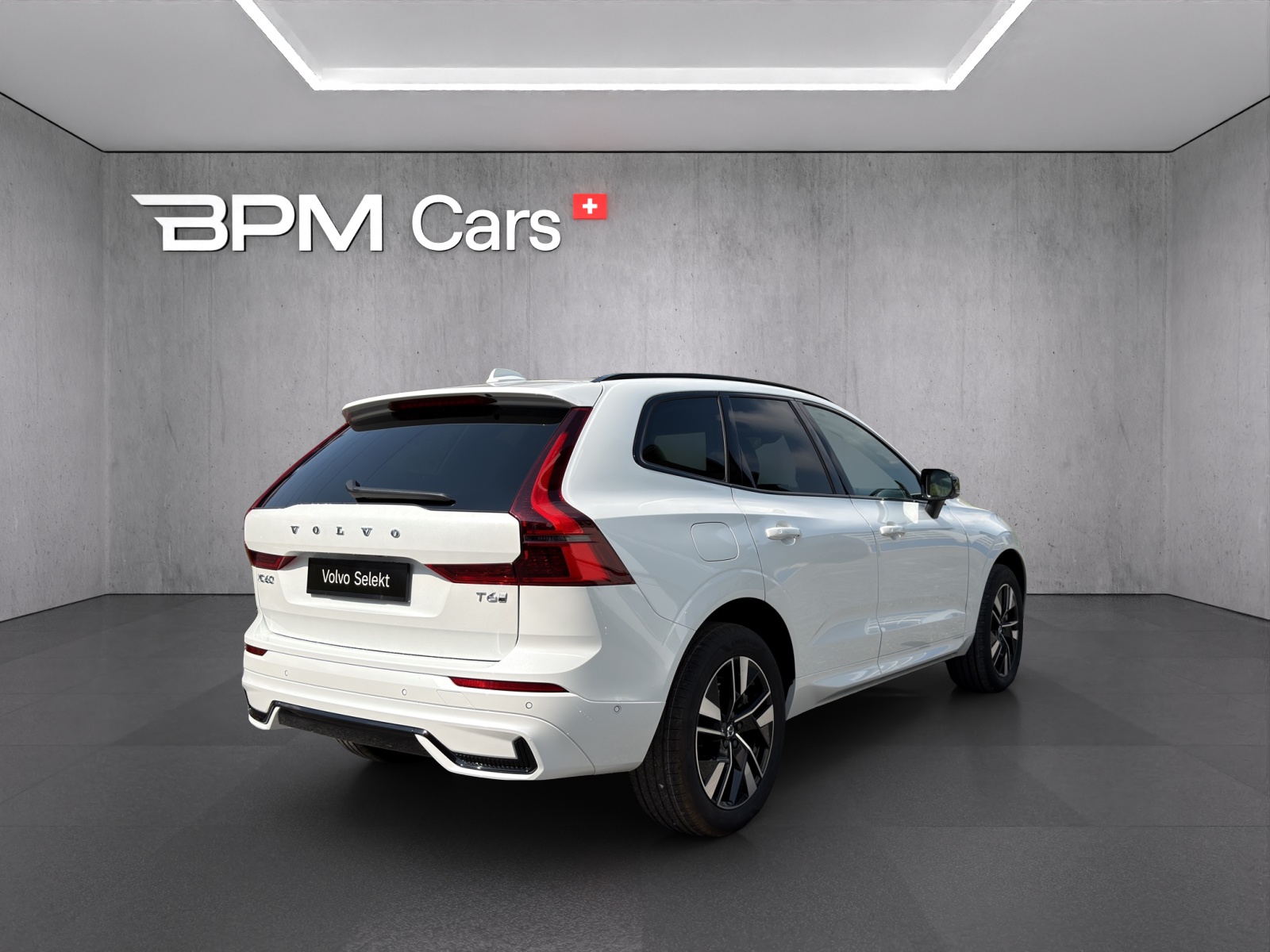 VOLVO XC60 T6 eAWD PluginHybrid Plus Dark Geartronic-image-4
