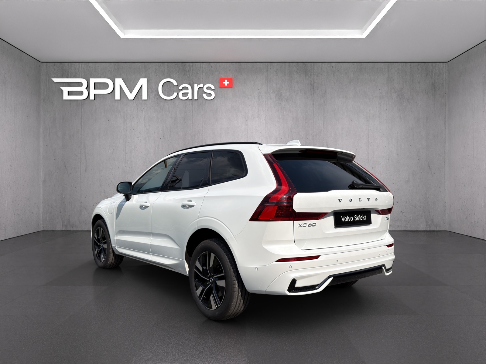 VOLVO XC60 T6 eAWD PluginHybrid Plus Dark Geartronic-showroom-element-2