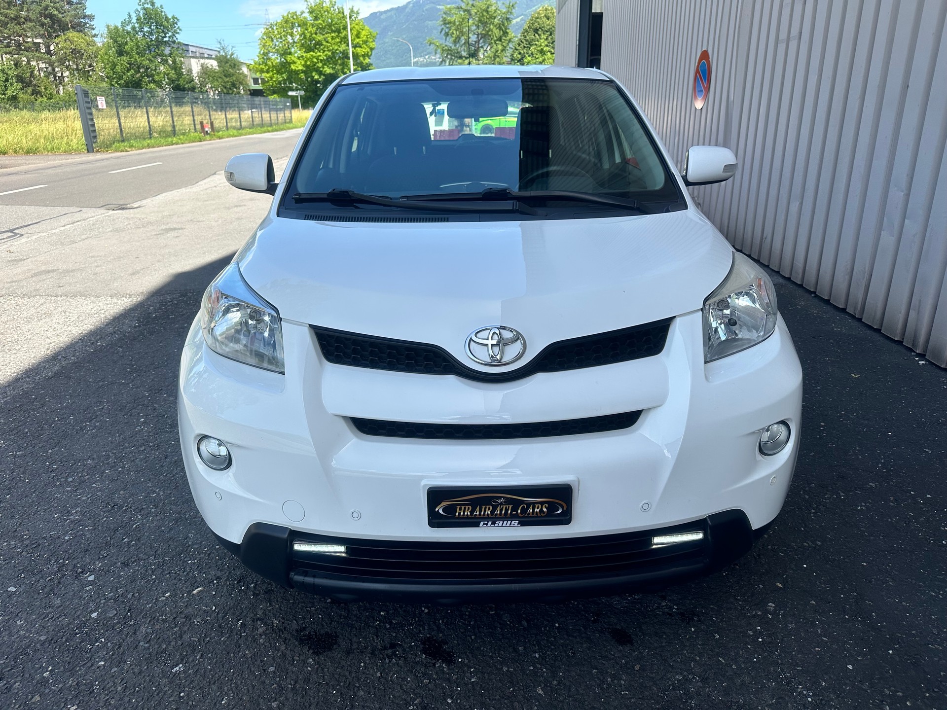 TOYOTA UrbanCruiser 1.4 D-4D Linea Sol 4WD