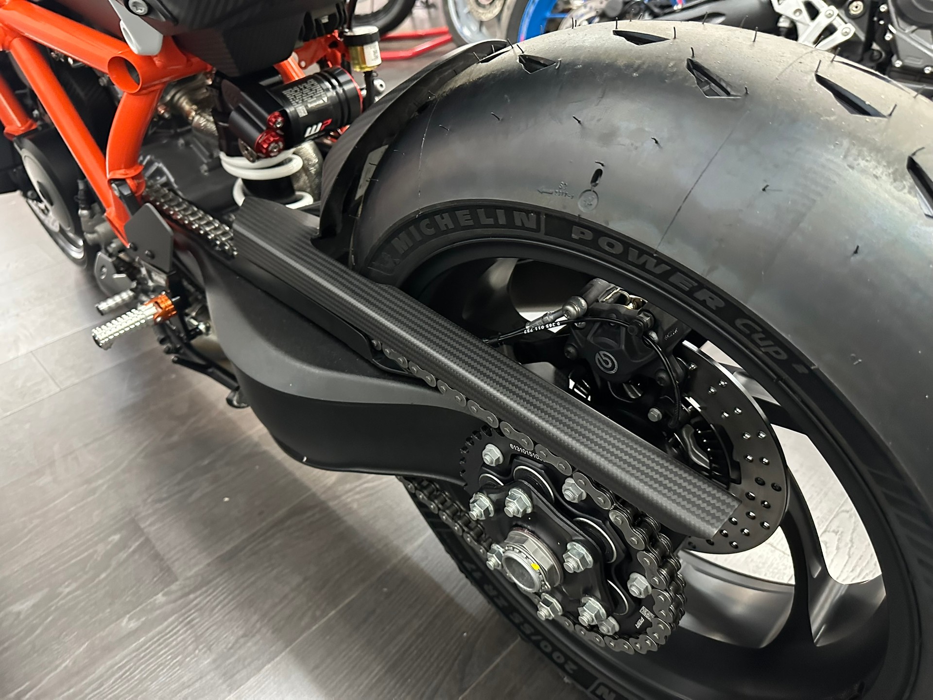 KTM 1390 Super Duke RR-image-11