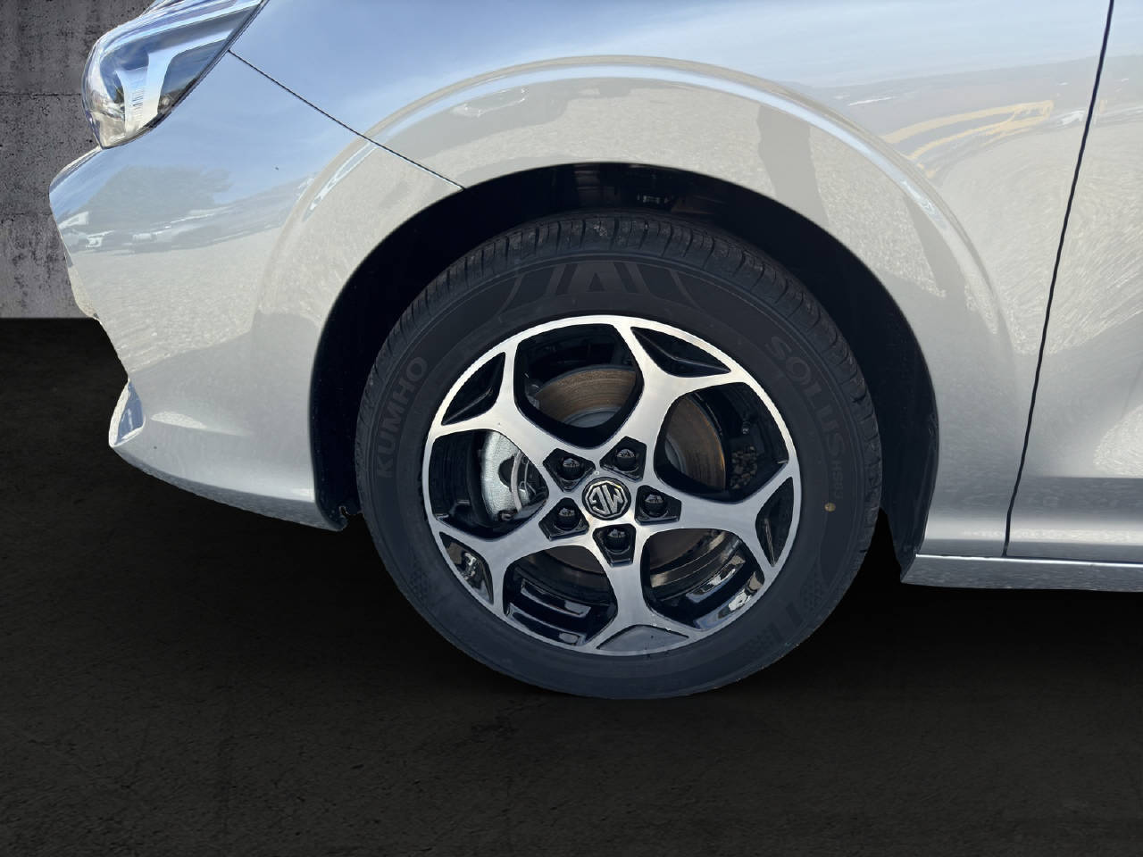 MG 3 1.5 Hybrid Luxury-image-9