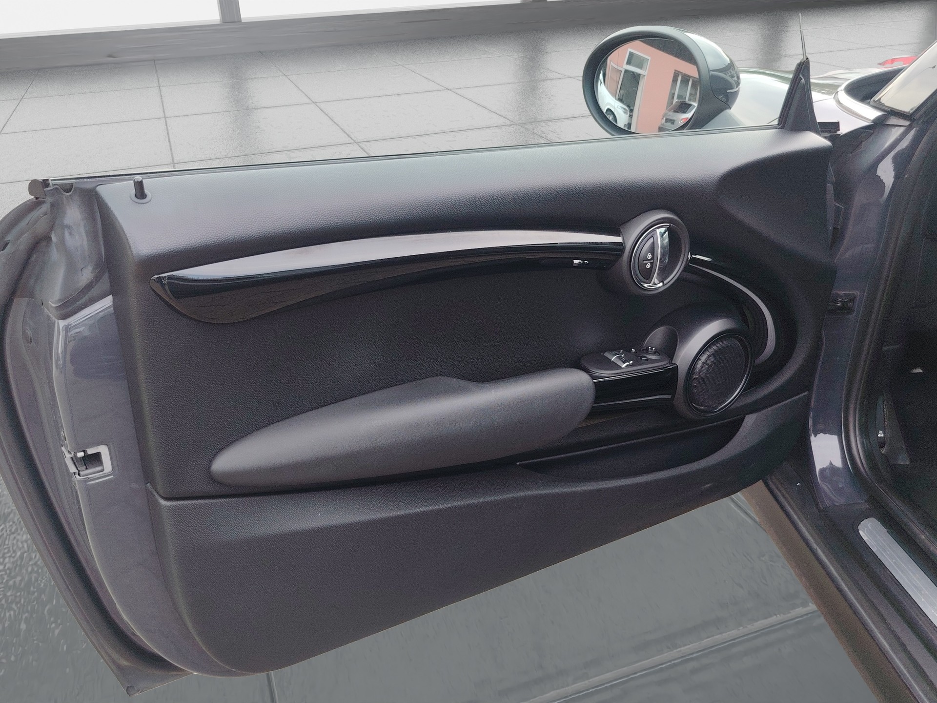 MINI Cooper S Steptronic-image-11
