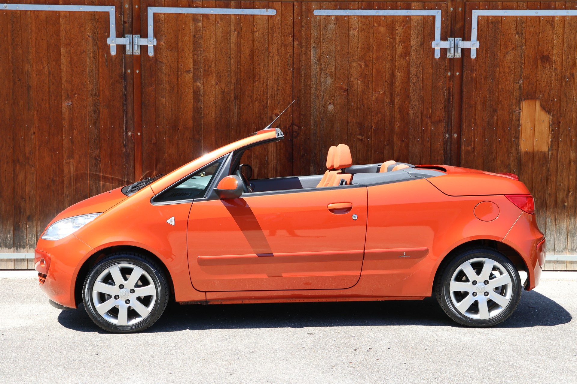 MITSUBISHI Colt Cabriolet 1.5i Invite Cabrio-showroom-element-1