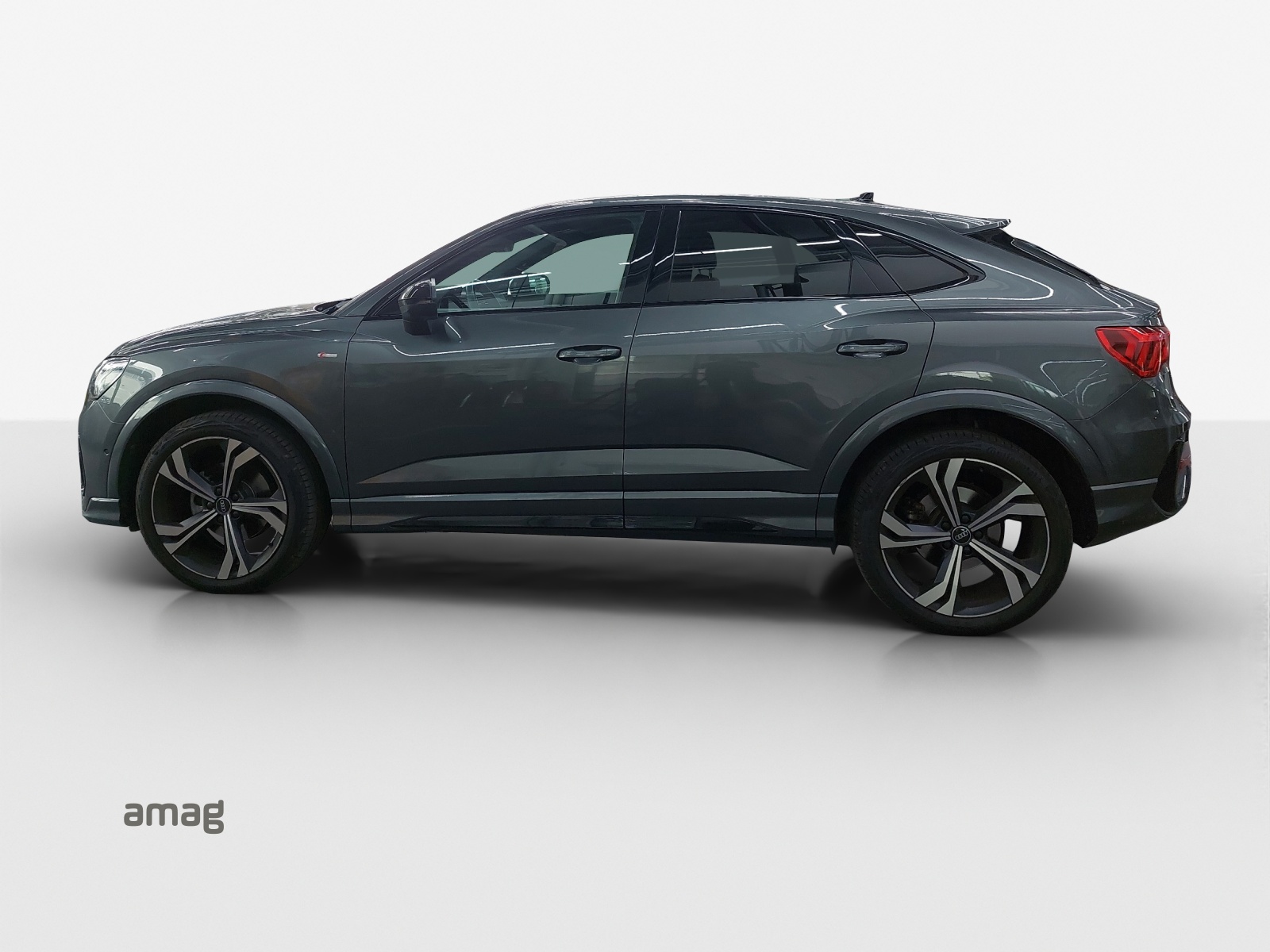 AUDI Q3 Sportback 35 TFSI S line Attraction S-tronic-showroom-element-1