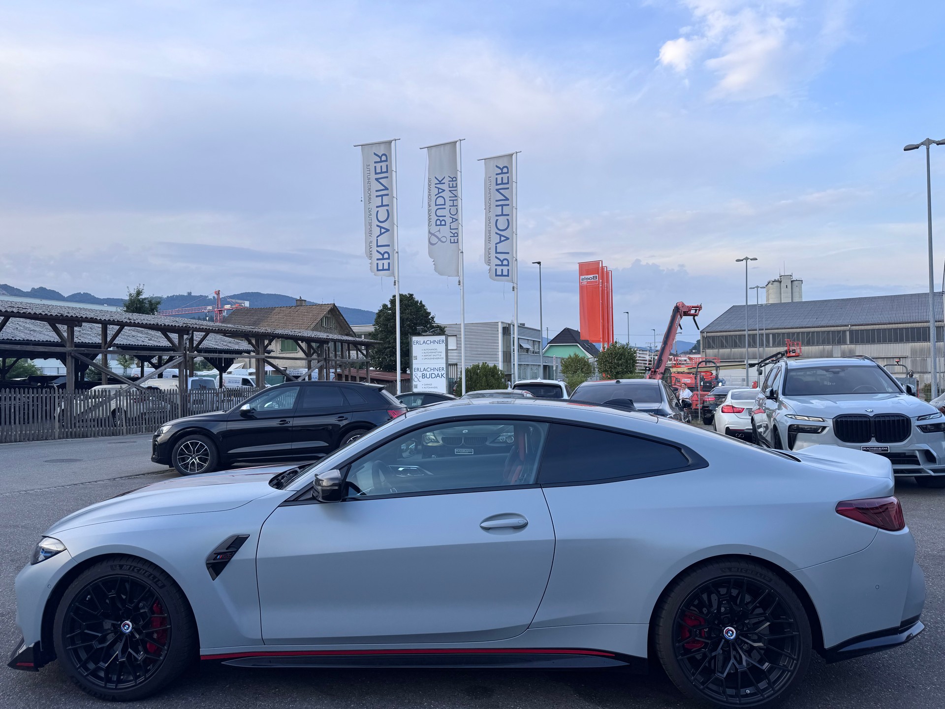 BMW M4 CSL Coupé-showroom-element-3
