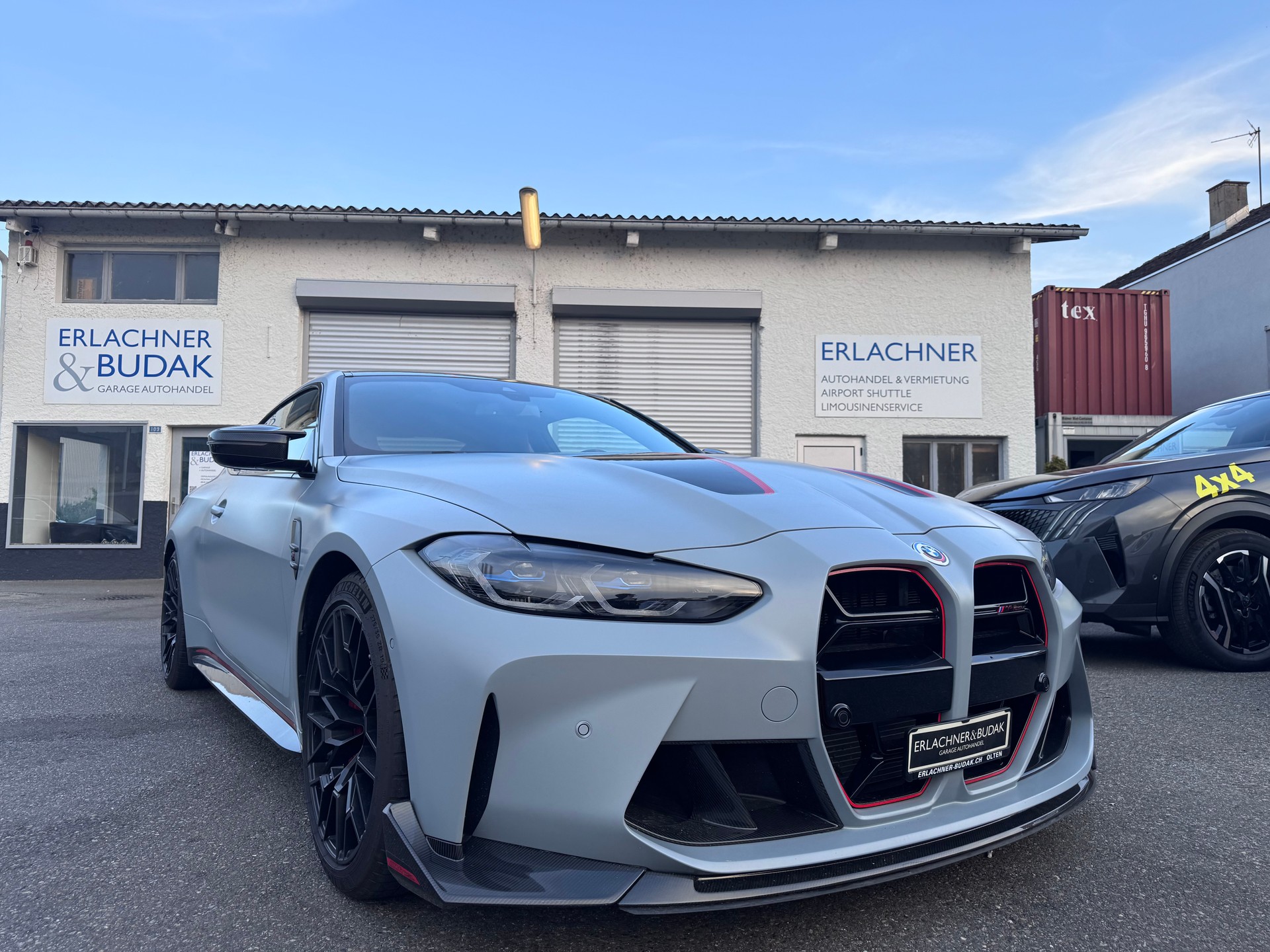 BMW M4 CSL Coupé-showroom-element-1