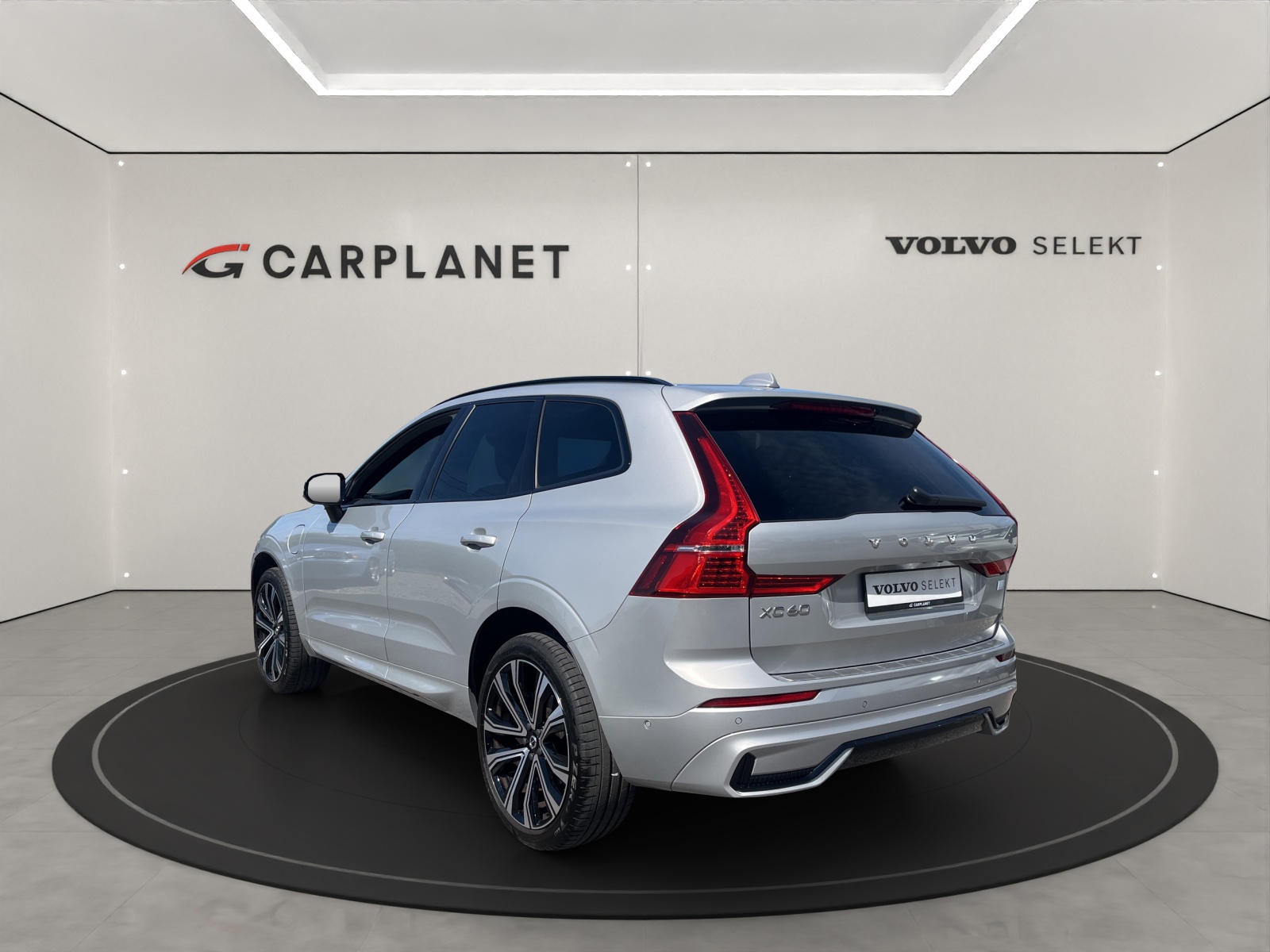 VOLVO XC60 2.0 T6 TE R-Design eAWD-image-4