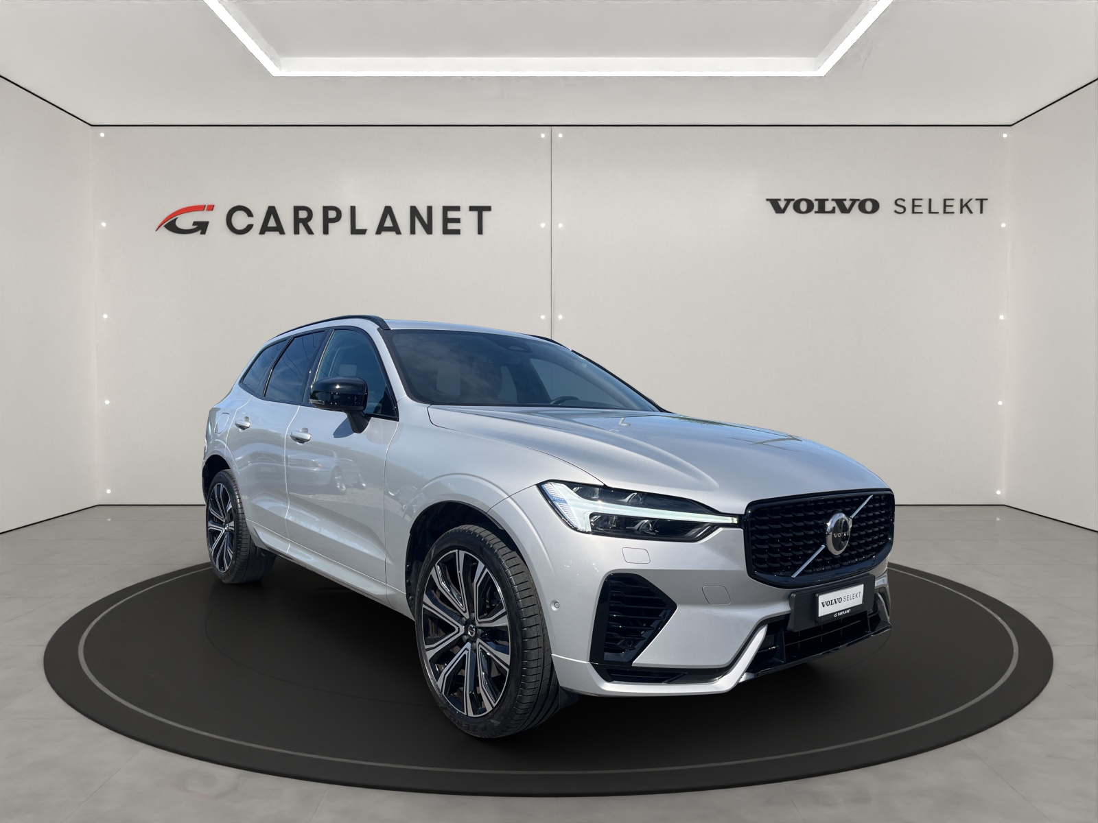 VOLVO XC60 2.0 T6 TE R-Design eAWD-image-5