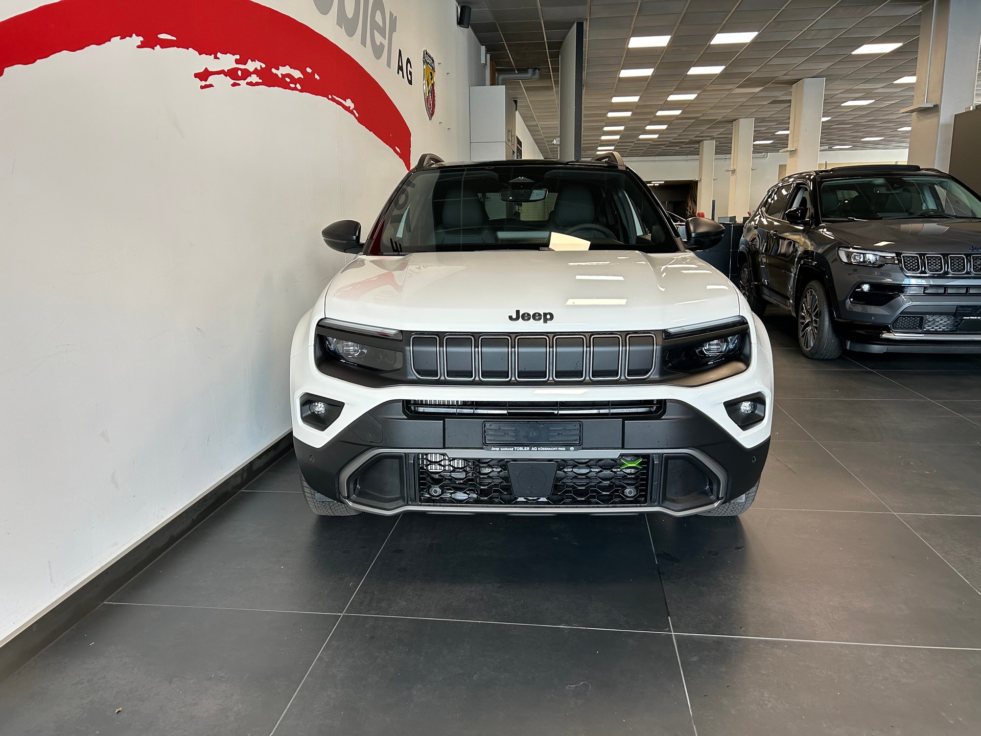 JEEP Avenger 1.2 Turbo MHEV Overland Leather 4xe-showroom-element-3