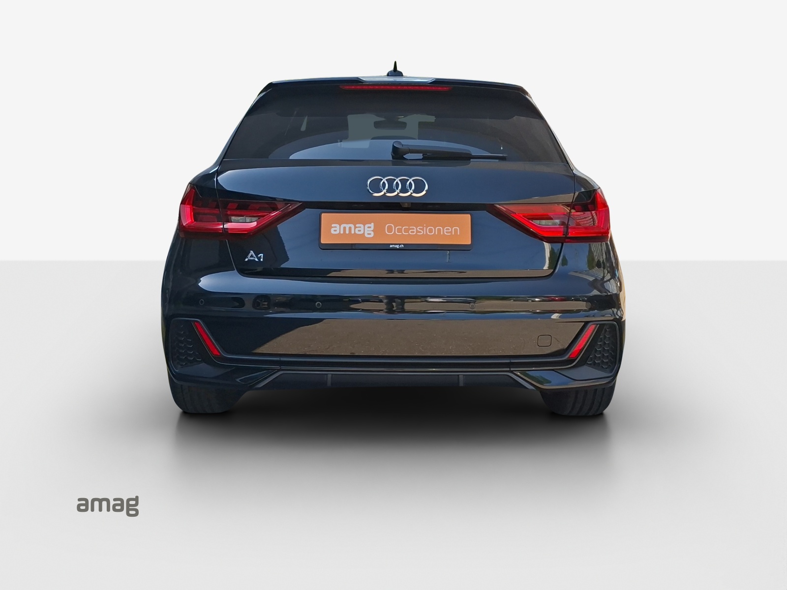 AUDI A1 Sportback 35 TFSI S Line S-tronic-showroom-element-3