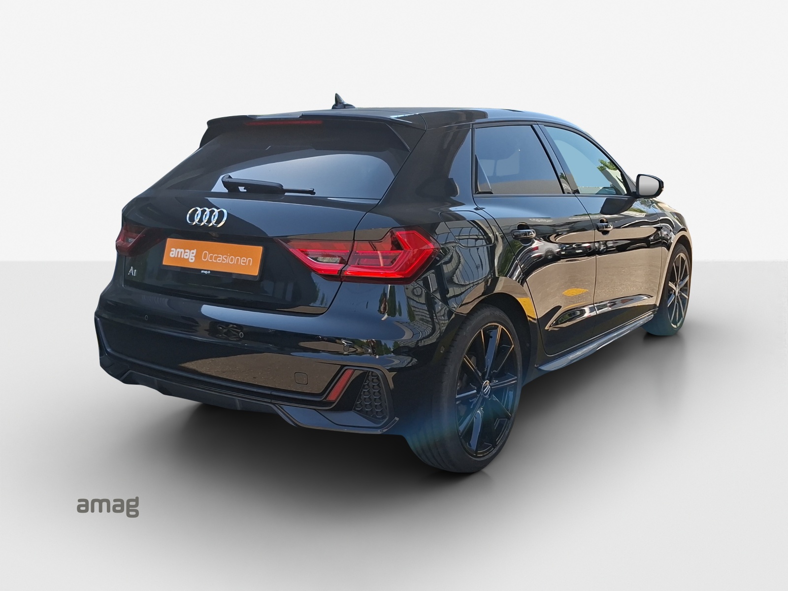 AUDI A1 Sportback 35 TFSI S Line S-tronic-image-4
