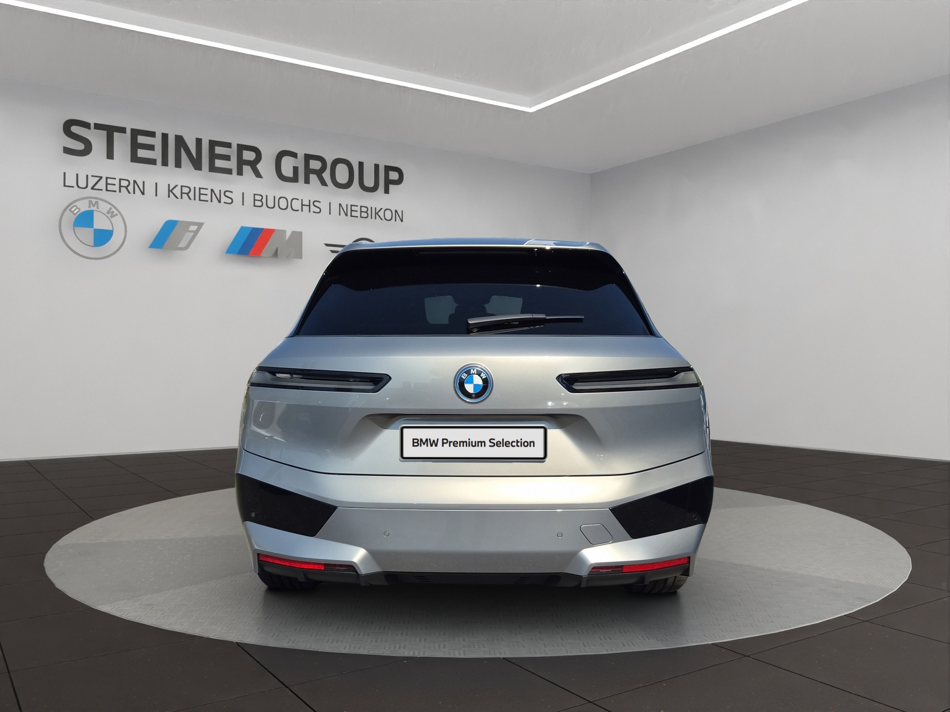 BMW iX M60-image-6