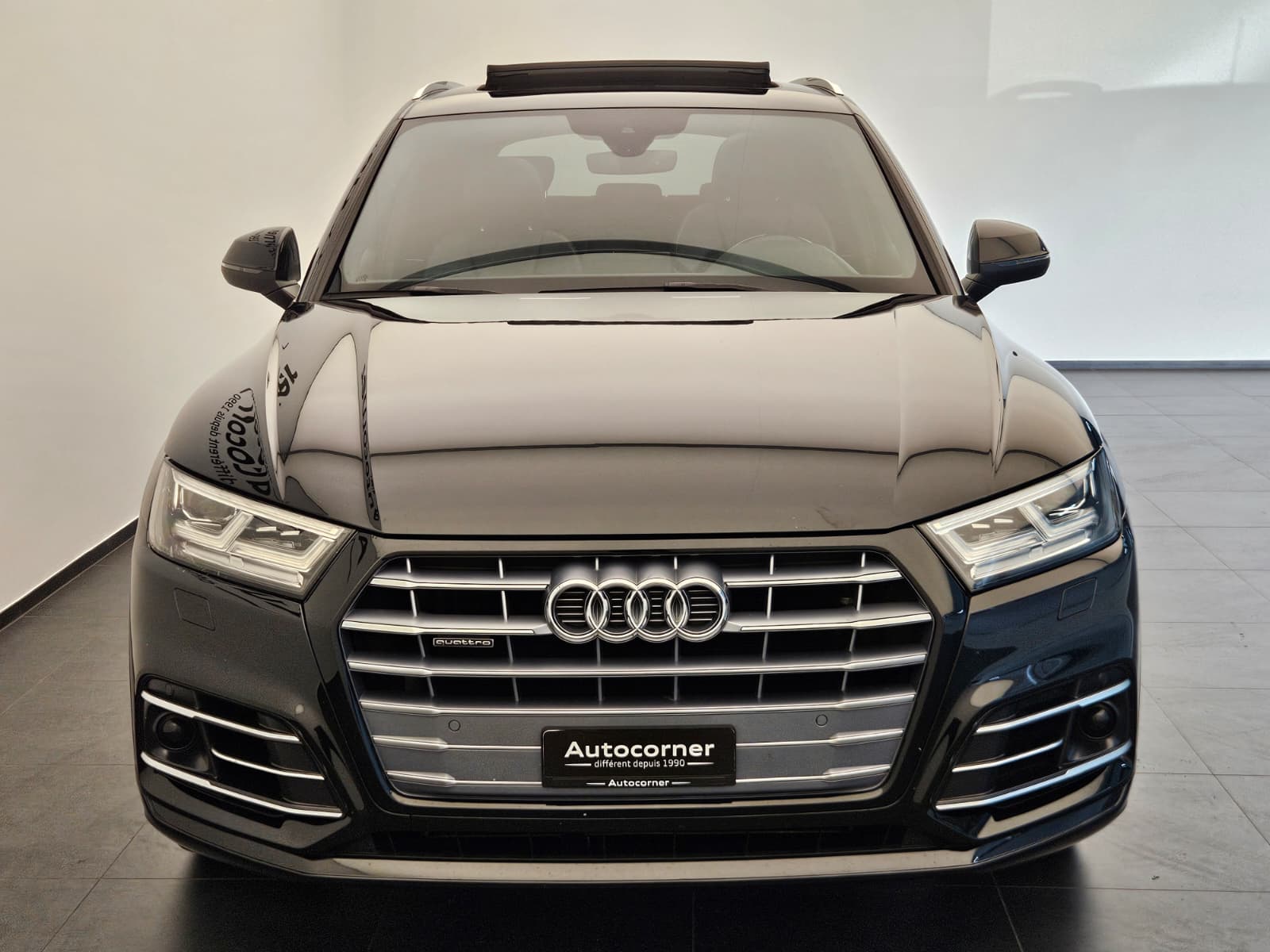 AUDI Q5 2.0 TDI sport quattro S-tronic-showroom-element-3