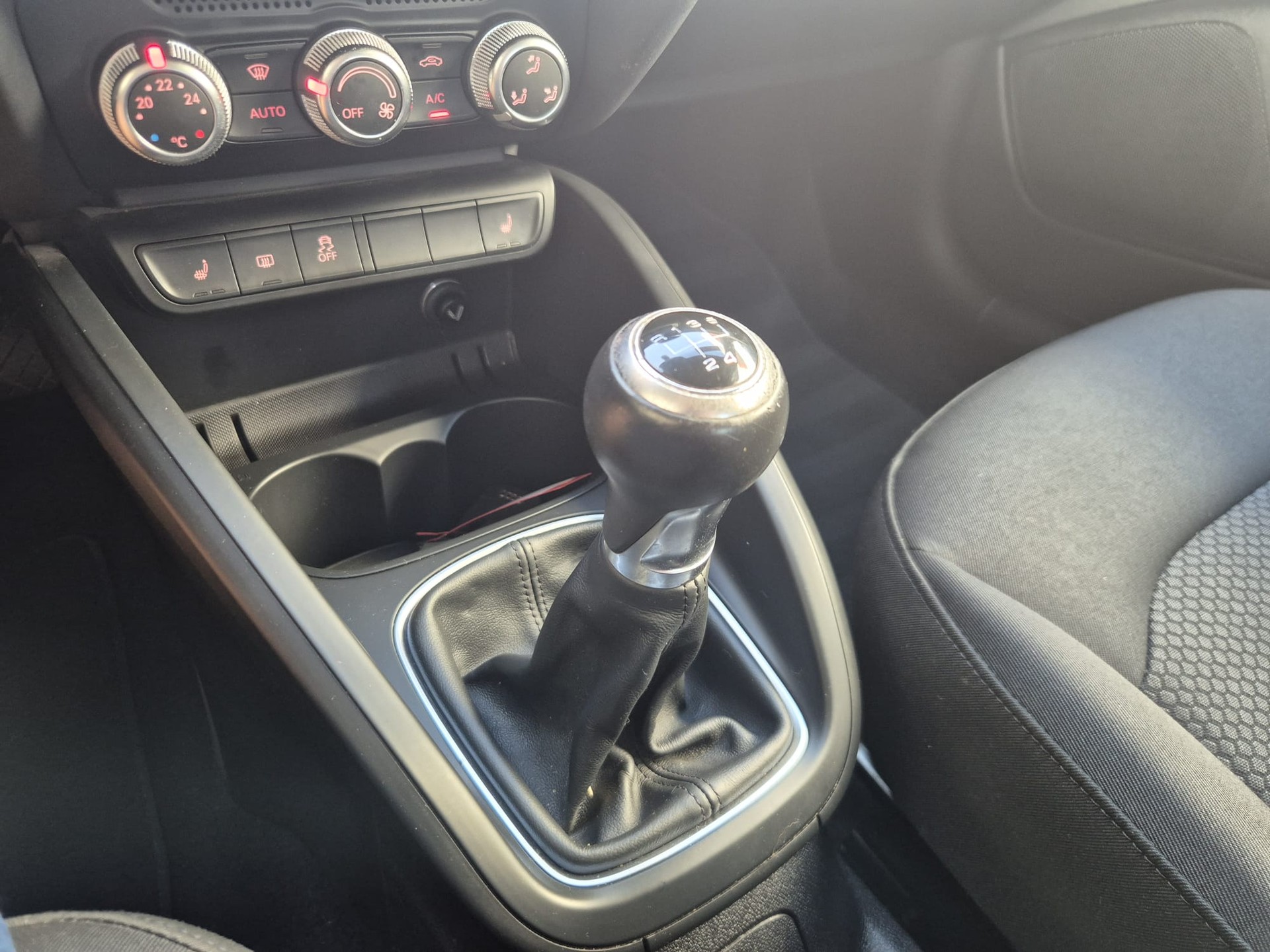 AUDI A1 Sportback 1.0 TFSI-image-12
