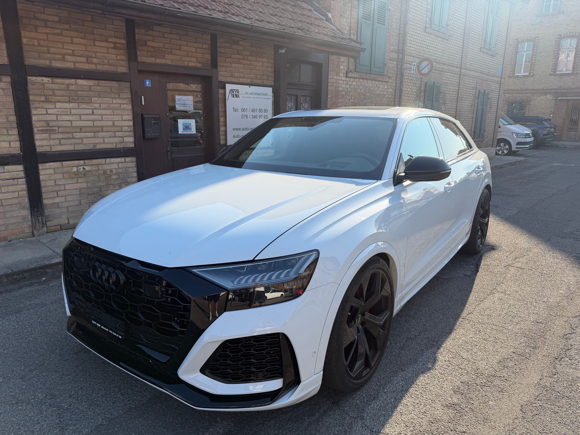 AUDI RSQ8 quattro tiptronic