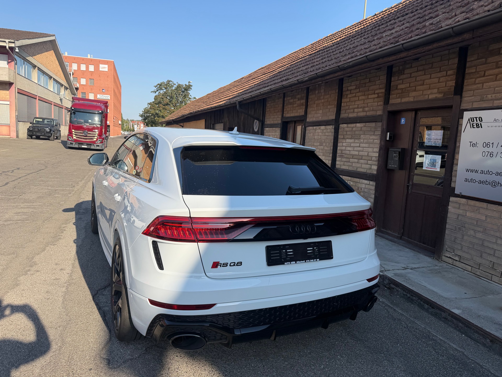 AUDI RSQ8 quattro tiptronic-image-3