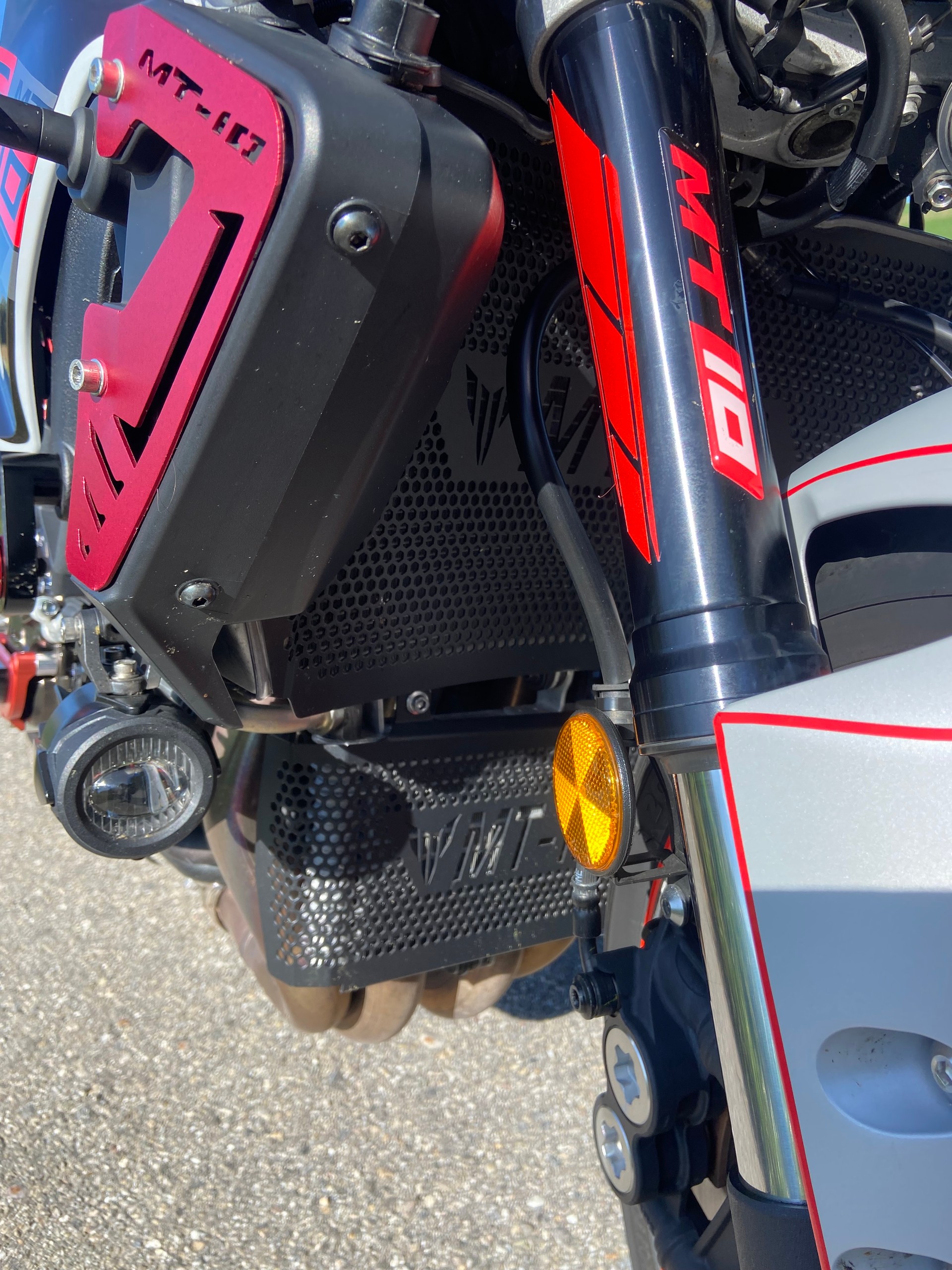 YAMAHA MT-10 ABS - sehr gepflegt und viele Extras-image-5