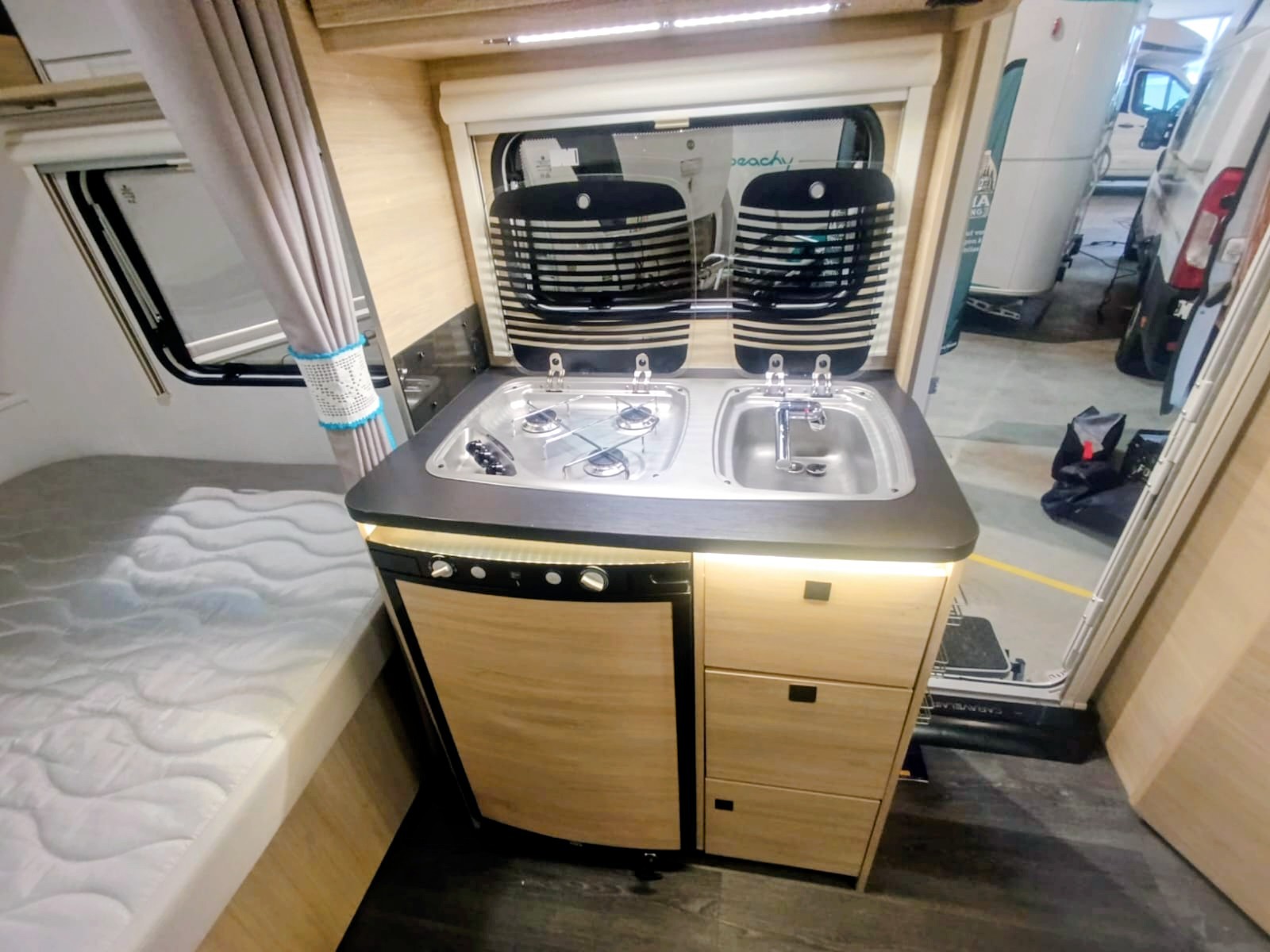 CARAVELAIR Alba 390 Style-image-6