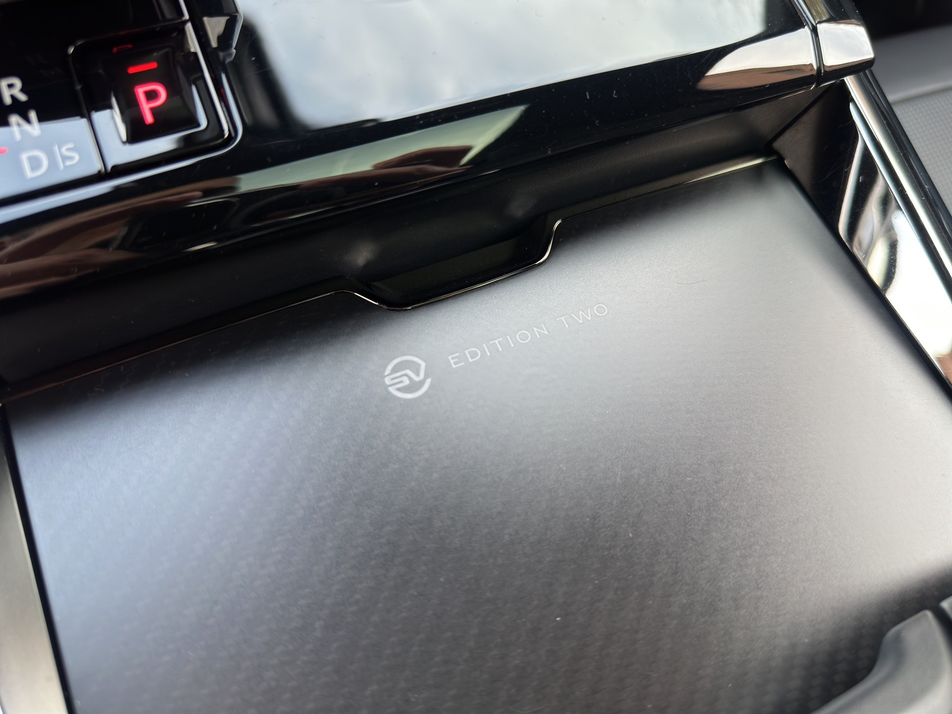LAND ROVER RR Sport P635 Edition TWO Carbon-image-25