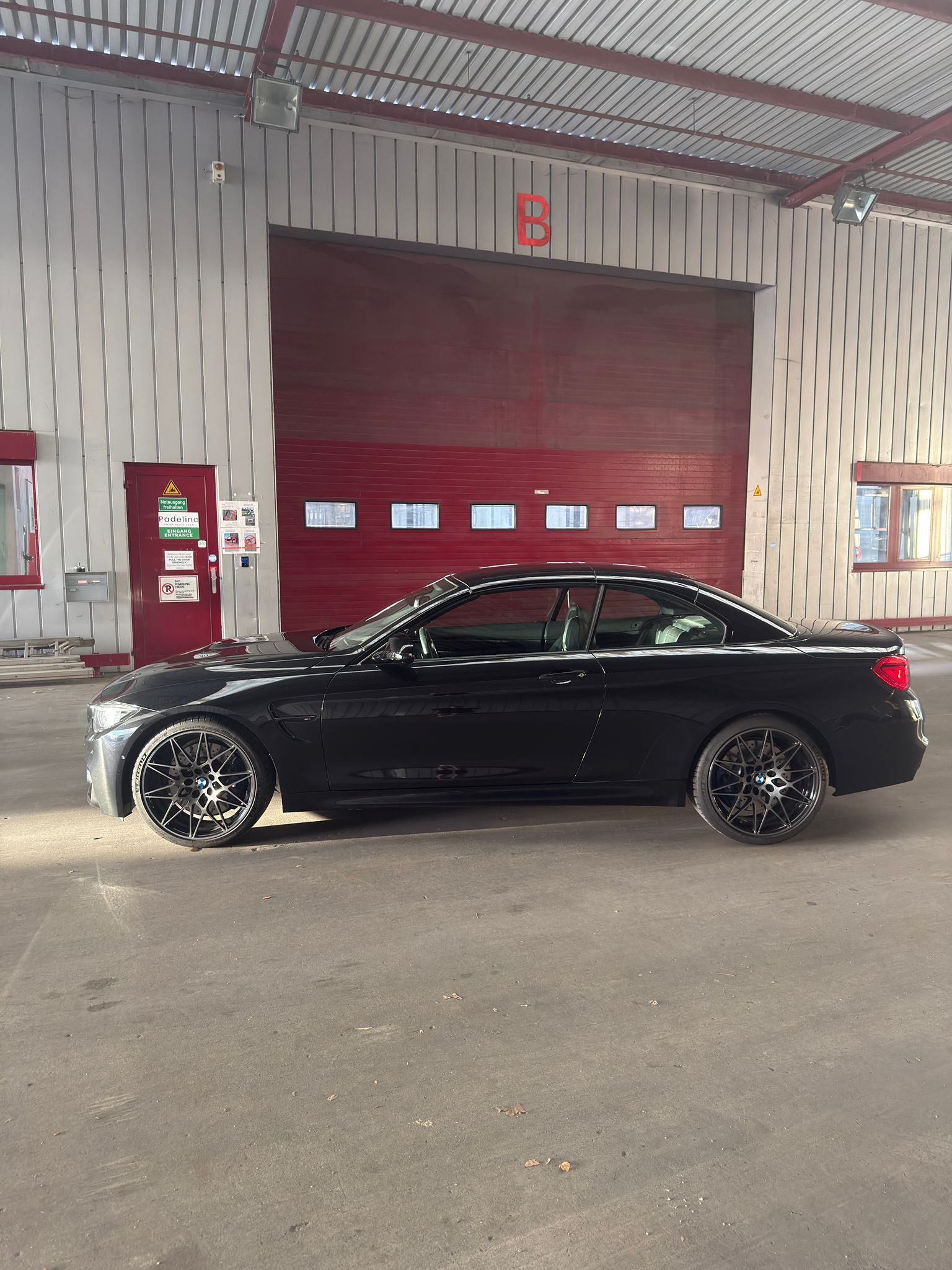 BMW M4 Competition-image-3