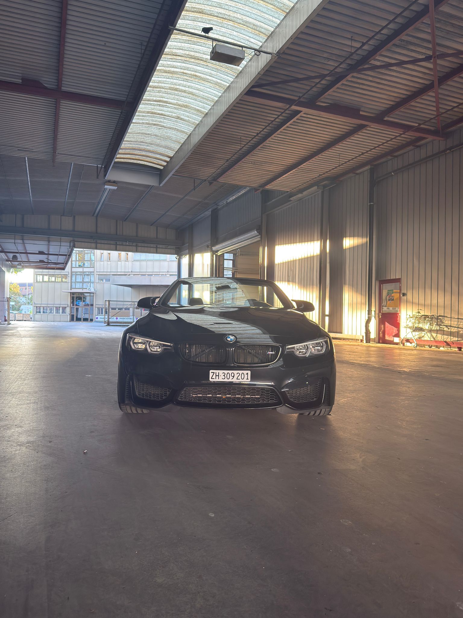 BMW M4 Competition-image-2