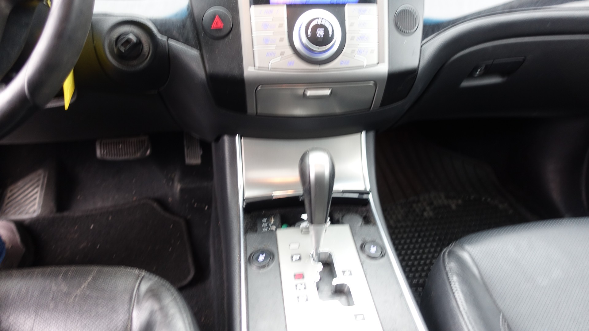 HYUNDAI iX 55 3.0 CRDI V6 4WD Automatic-image-9