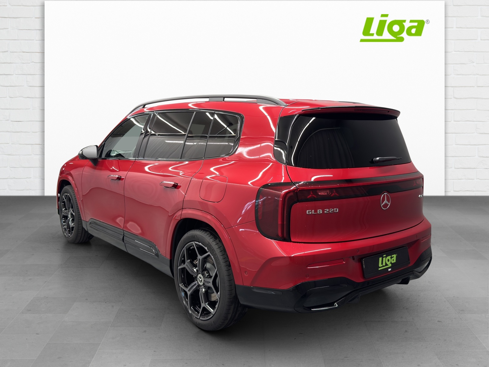 MERCEDES-BENZ GLB 220 4Matic-showroom-element-3