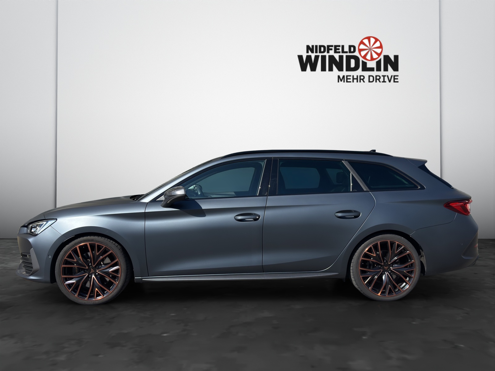 CUPRA Leon ST 2.0 TSI 310 VZ 4Drive DSG-showroom-element-3