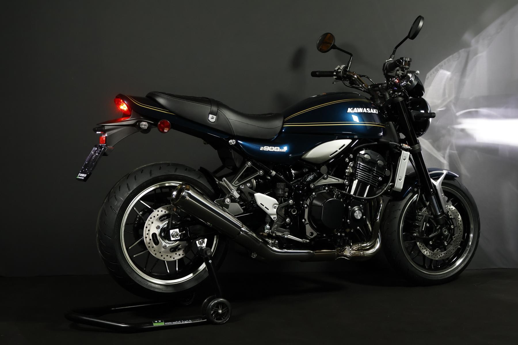 KAWASAKI Z 900 RS SE-image-13