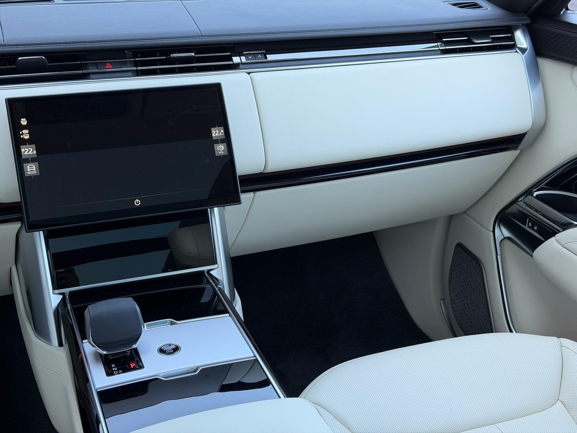 LAND ROVER Range Rover 3.0 I6 P550e Autobiography-image-8