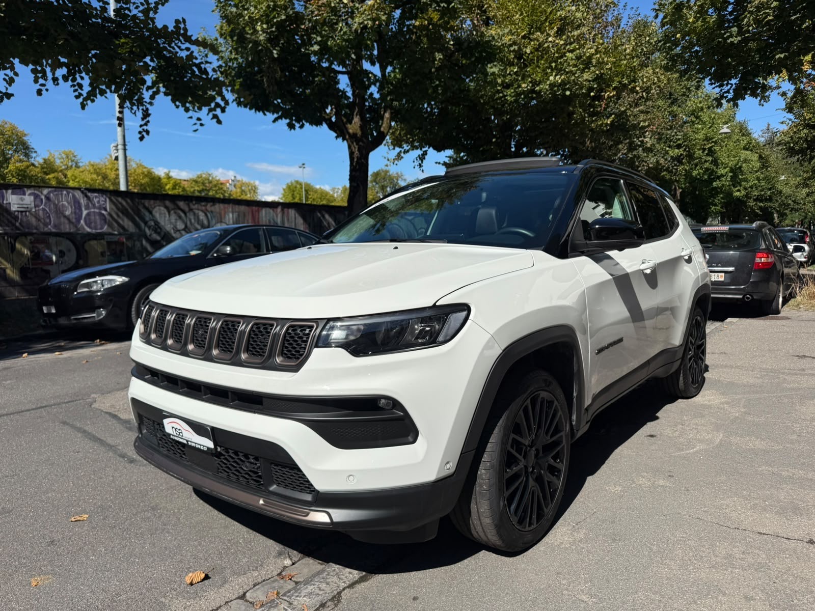 JEEP Compass 1.3 T PHEV Limited AWD-showroom-element-2