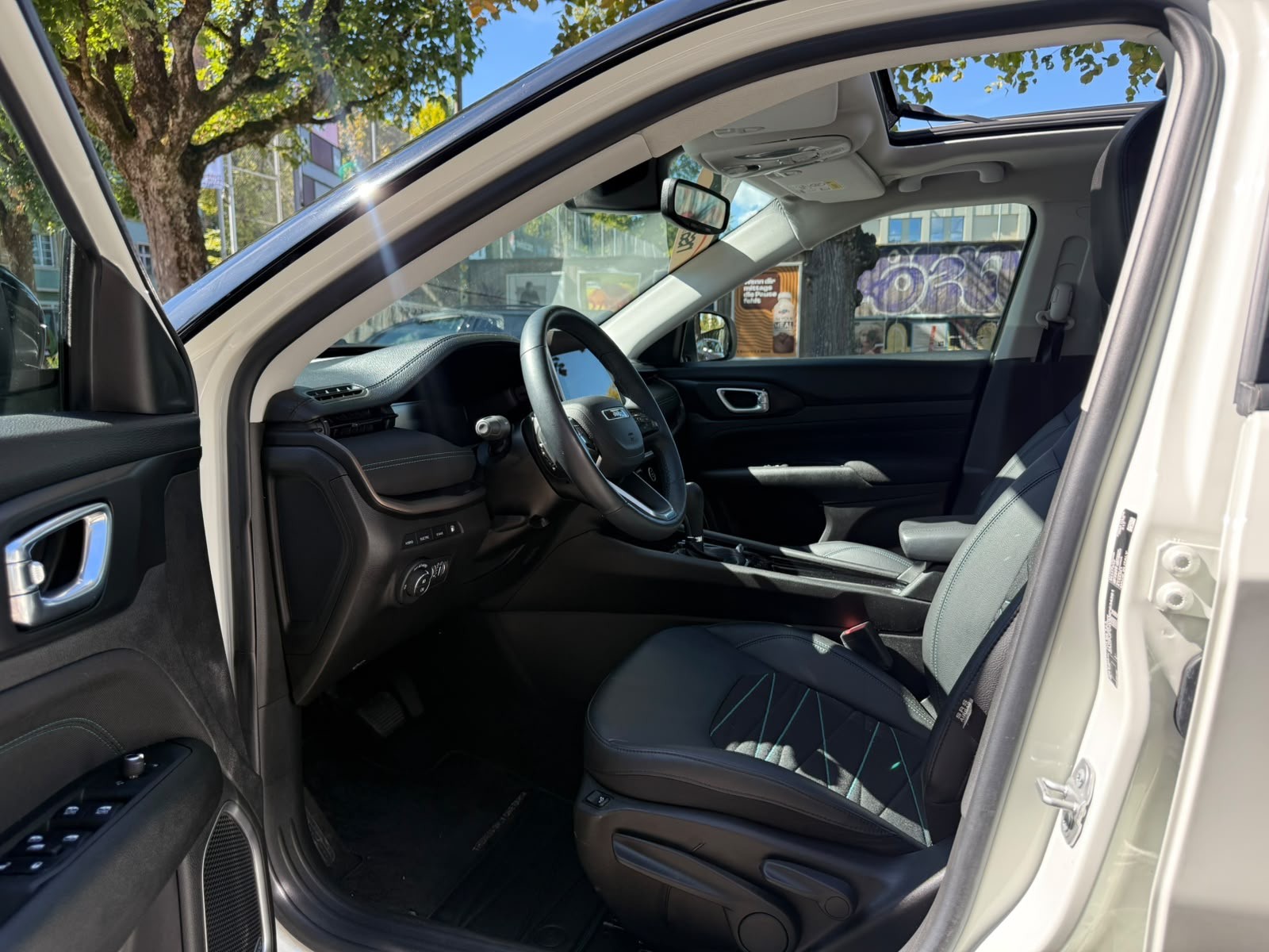 JEEP Compass 1.3 T PHEV Limited AWD-image-14