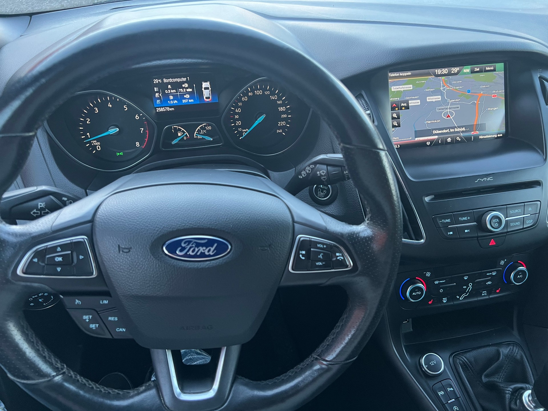 FORD Focus 1.5 SCTi ST Line 182 PS AB MFK-image-4