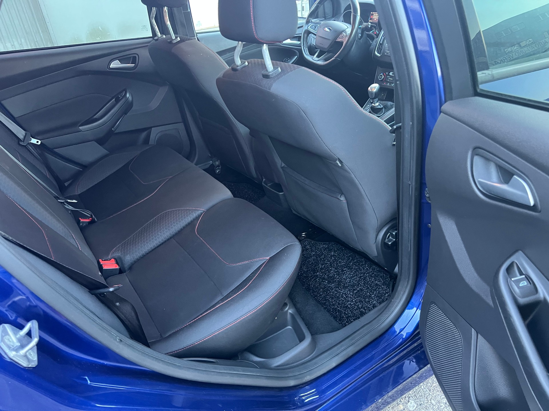 FORD Focus 1.5 SCTi ST Line 182 PS AB MFK-image-13