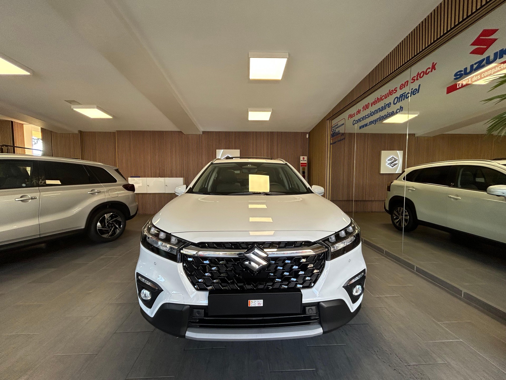 SUZUKI S-Cross 1.4 T Piz Sulai Top Hybrid 4x4-showroom-element-3