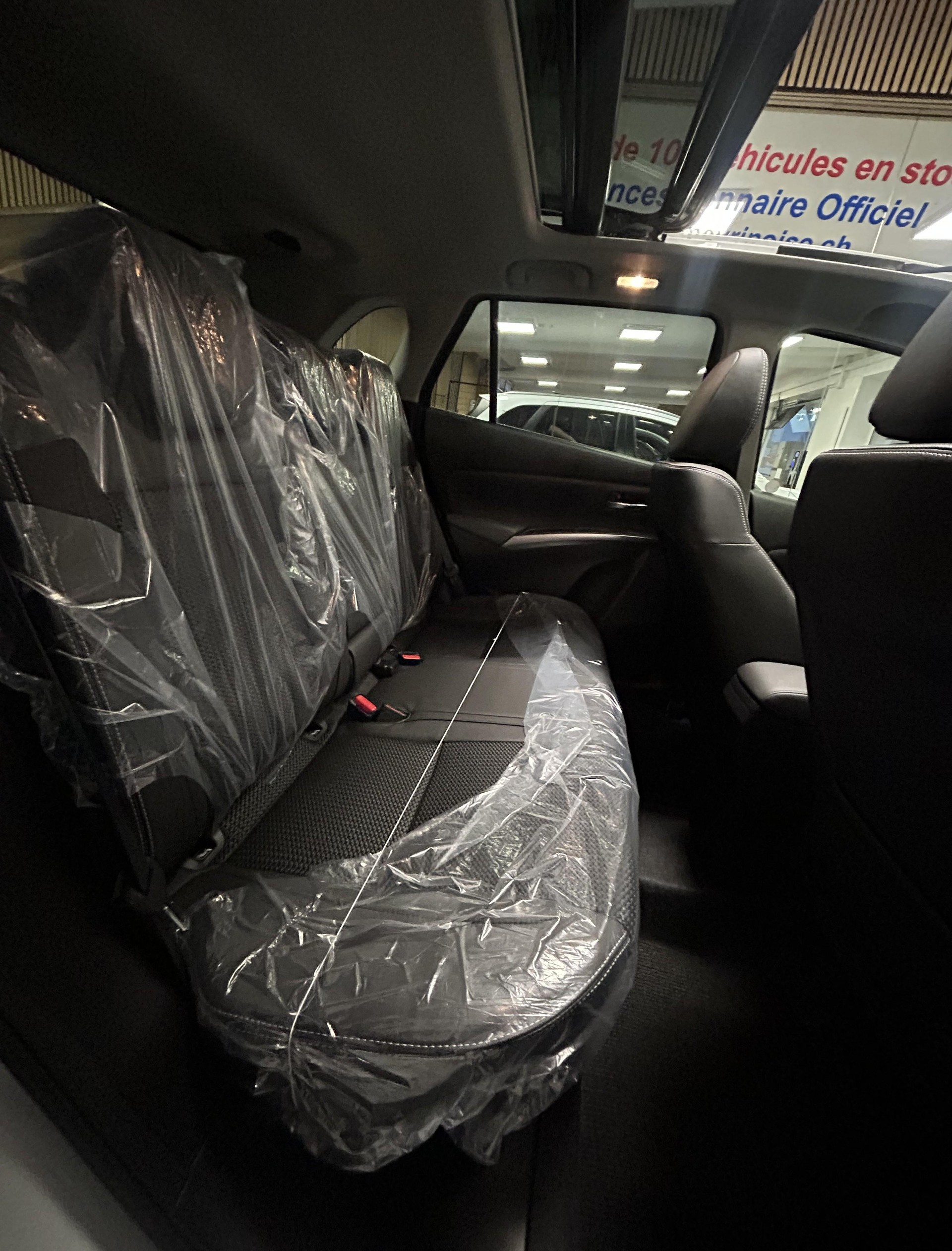 SUZUKI S-Cross 1.4 T Piz Sulai Top Hybrid 4x4-image-17