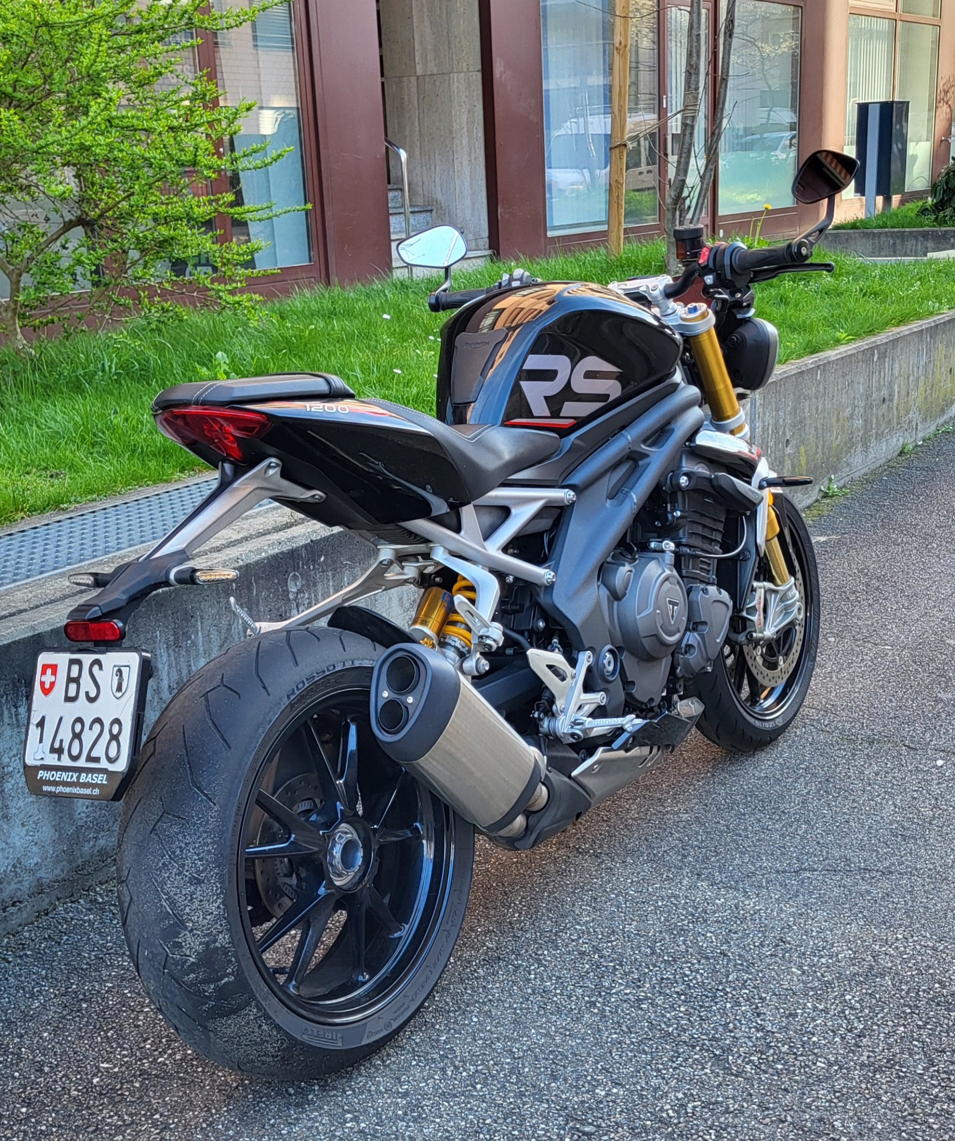 TRIUMPH Speed Triple 1200 RS-image-2