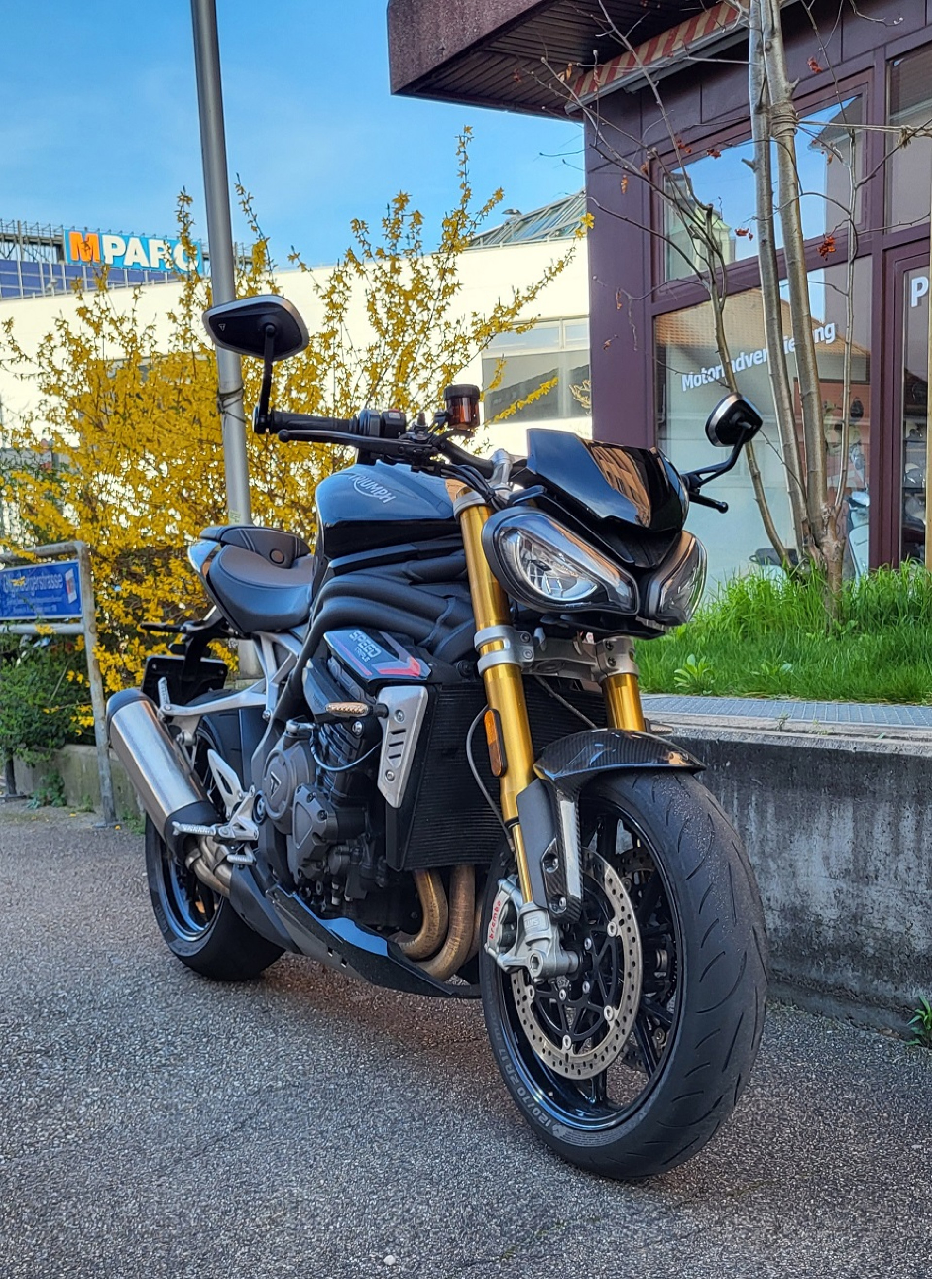 TRIUMPH Speed Triple 1200 RS-image-1