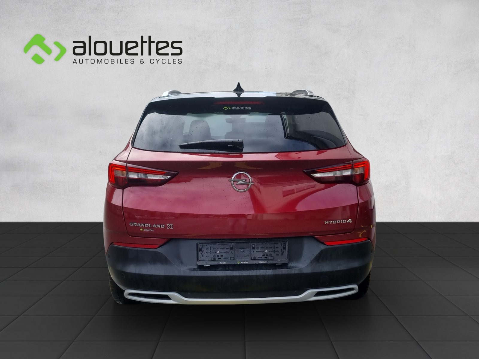OPEL Grandland X 1.6 Hybrid4 Ultimate Automatik-showroom-element-3