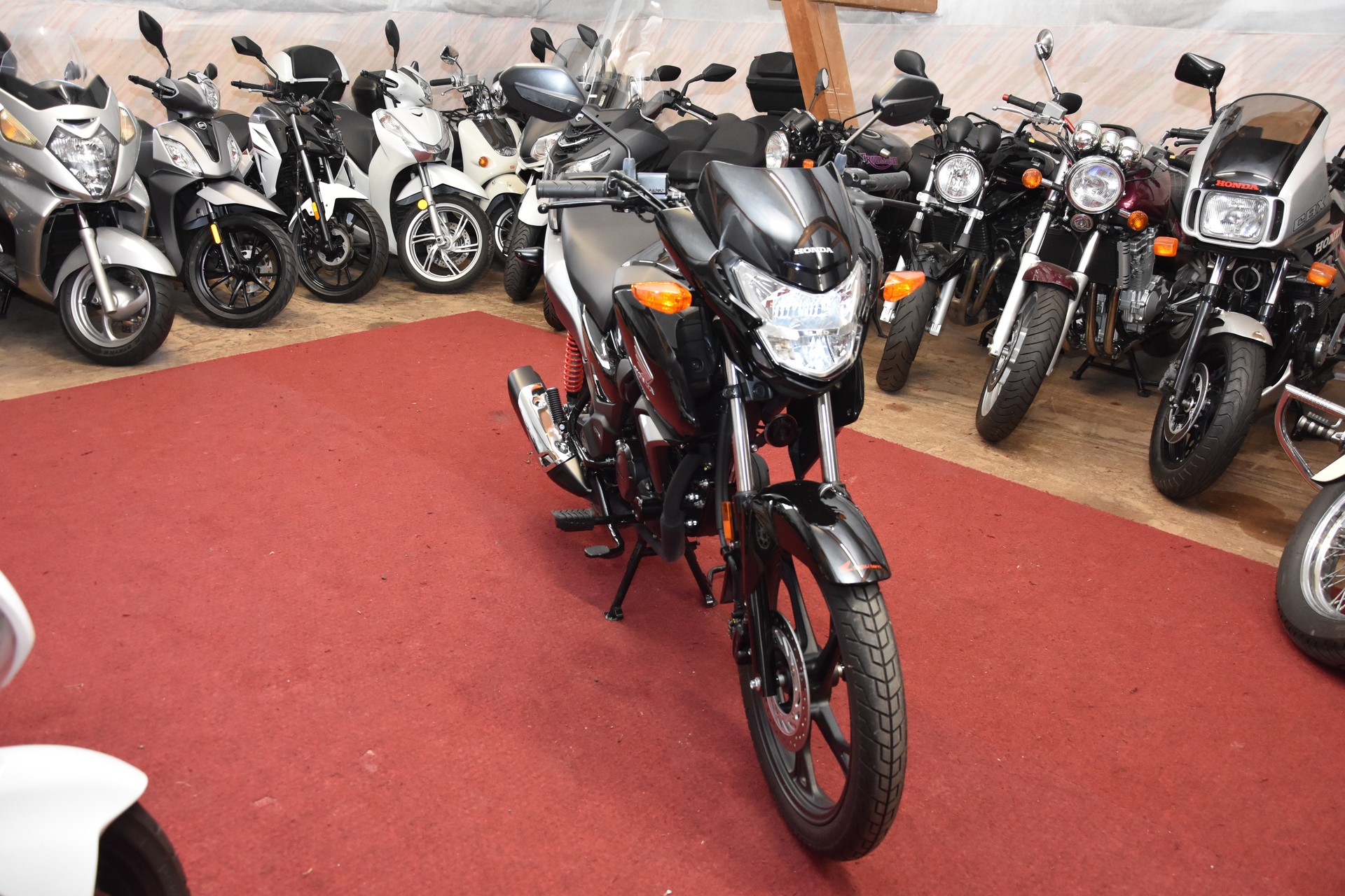 HONDA CBF 125 M-image-5