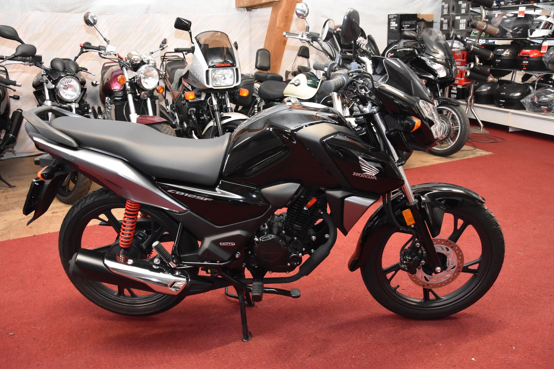 HONDA CBF 125 M-image-4