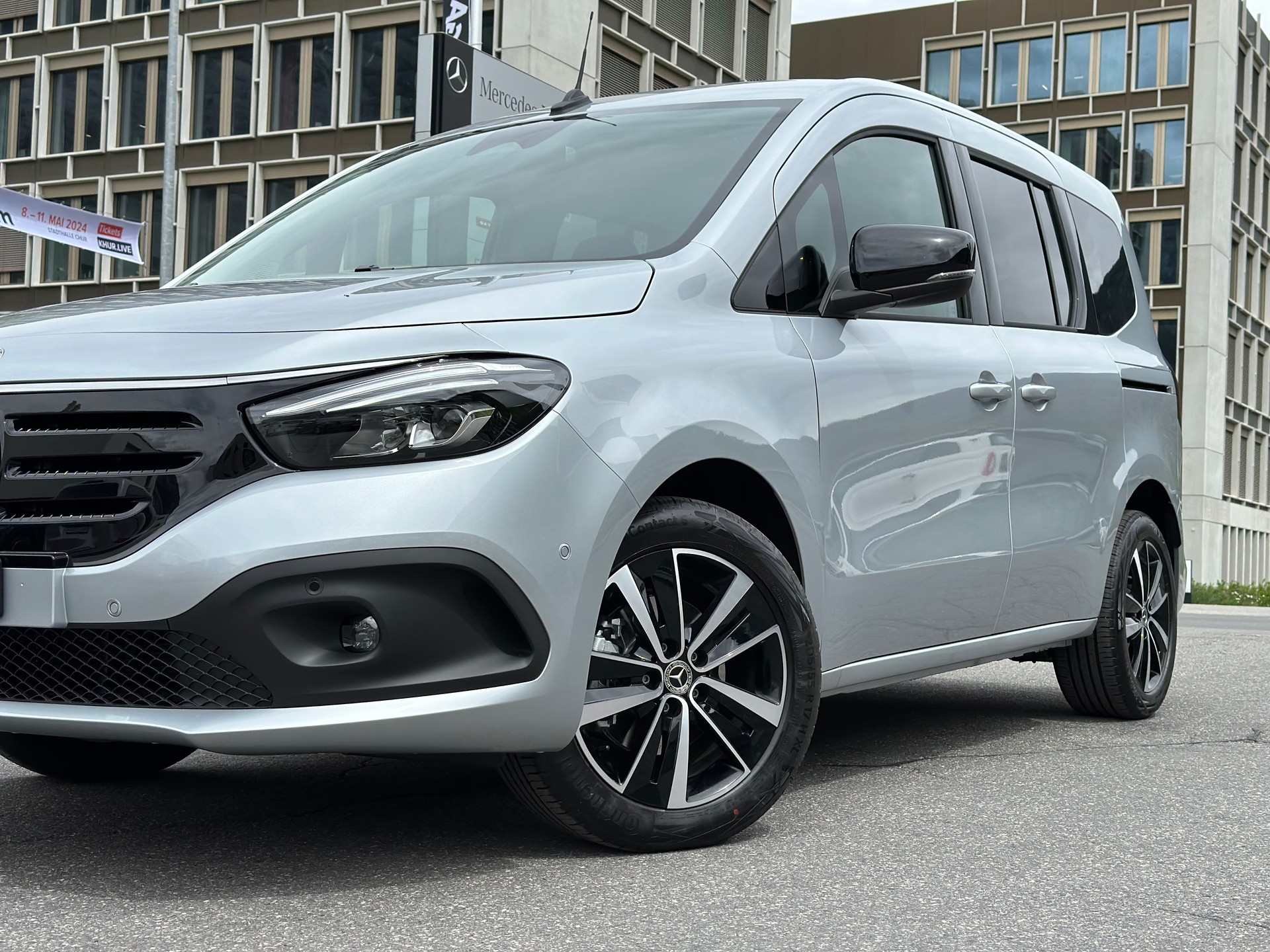 MERCEDES-BENZ EQT 200 Standard S 4x2-showroom-element-3