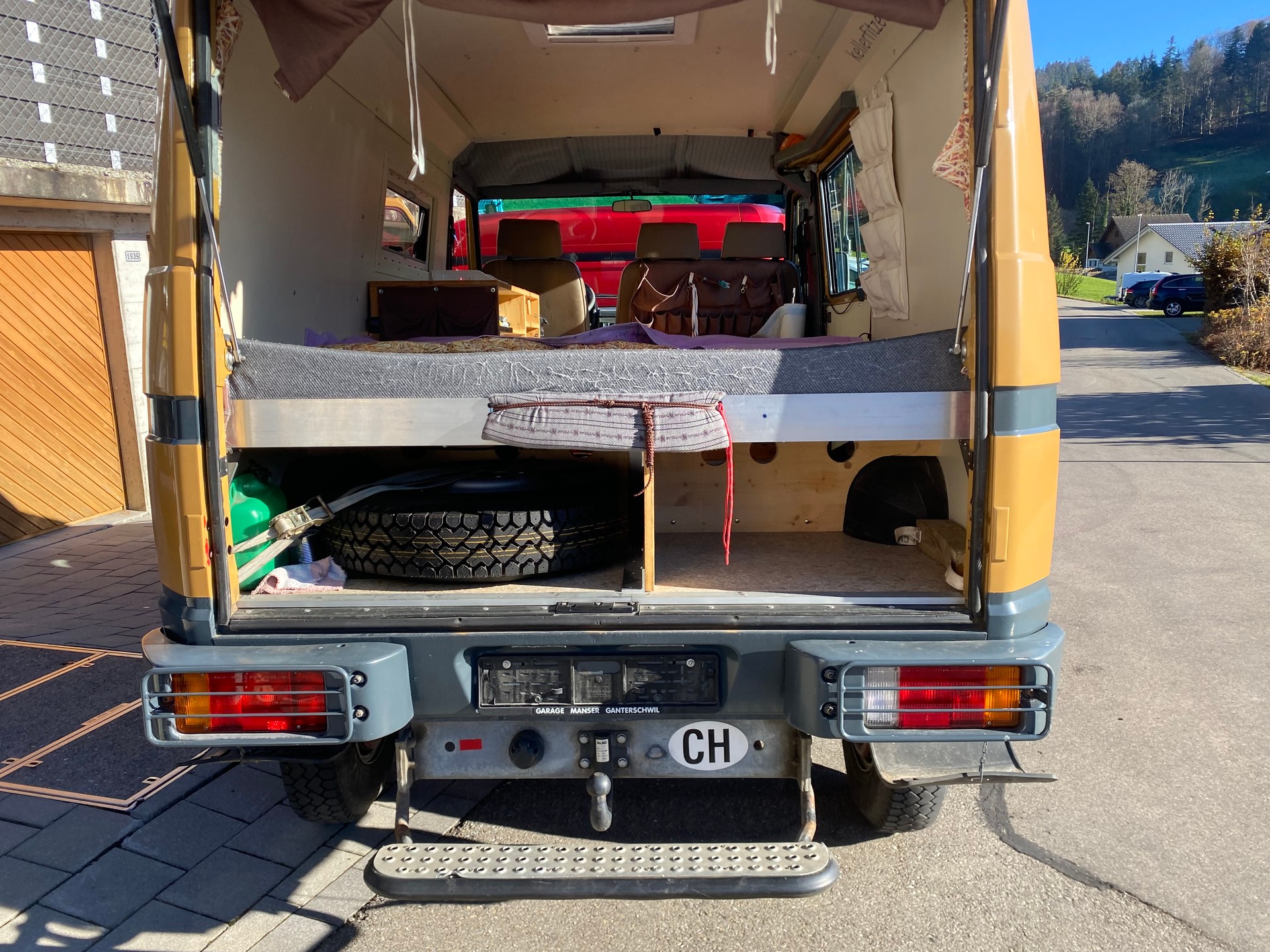 IVECO 4x4 Camper-image-12