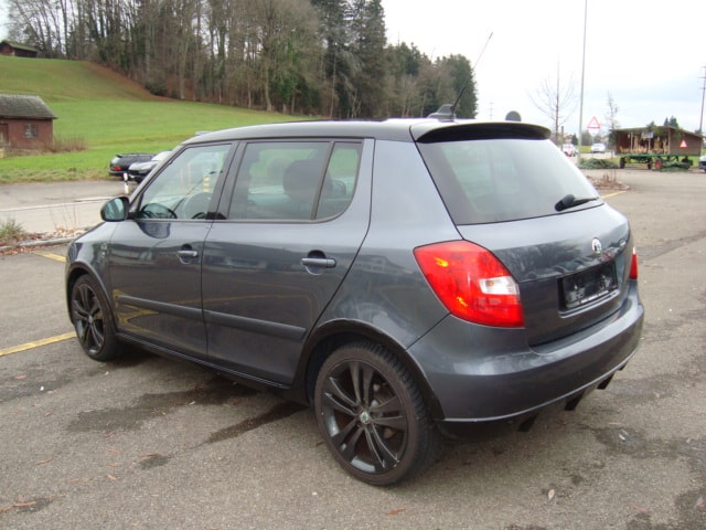 SKODA Fabia 1.2 TSI Monte Carlo-image-5