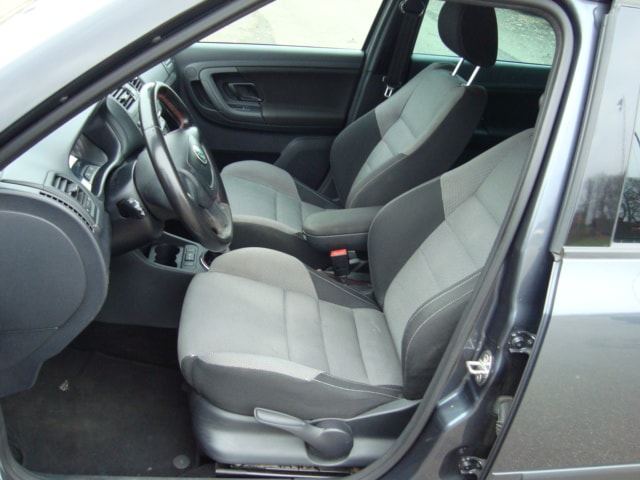 SKODA Fabia 1.2 TSI Monte Carlo-image-6
